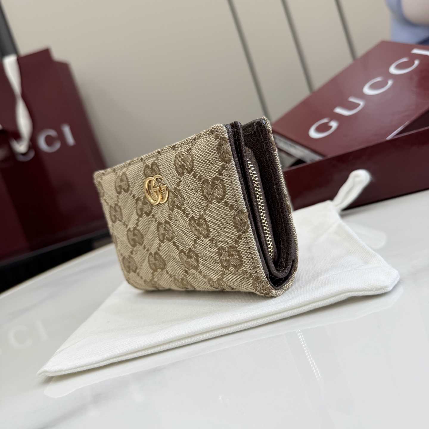 Gucci GG Marmont Small Wallet - DesignerGu