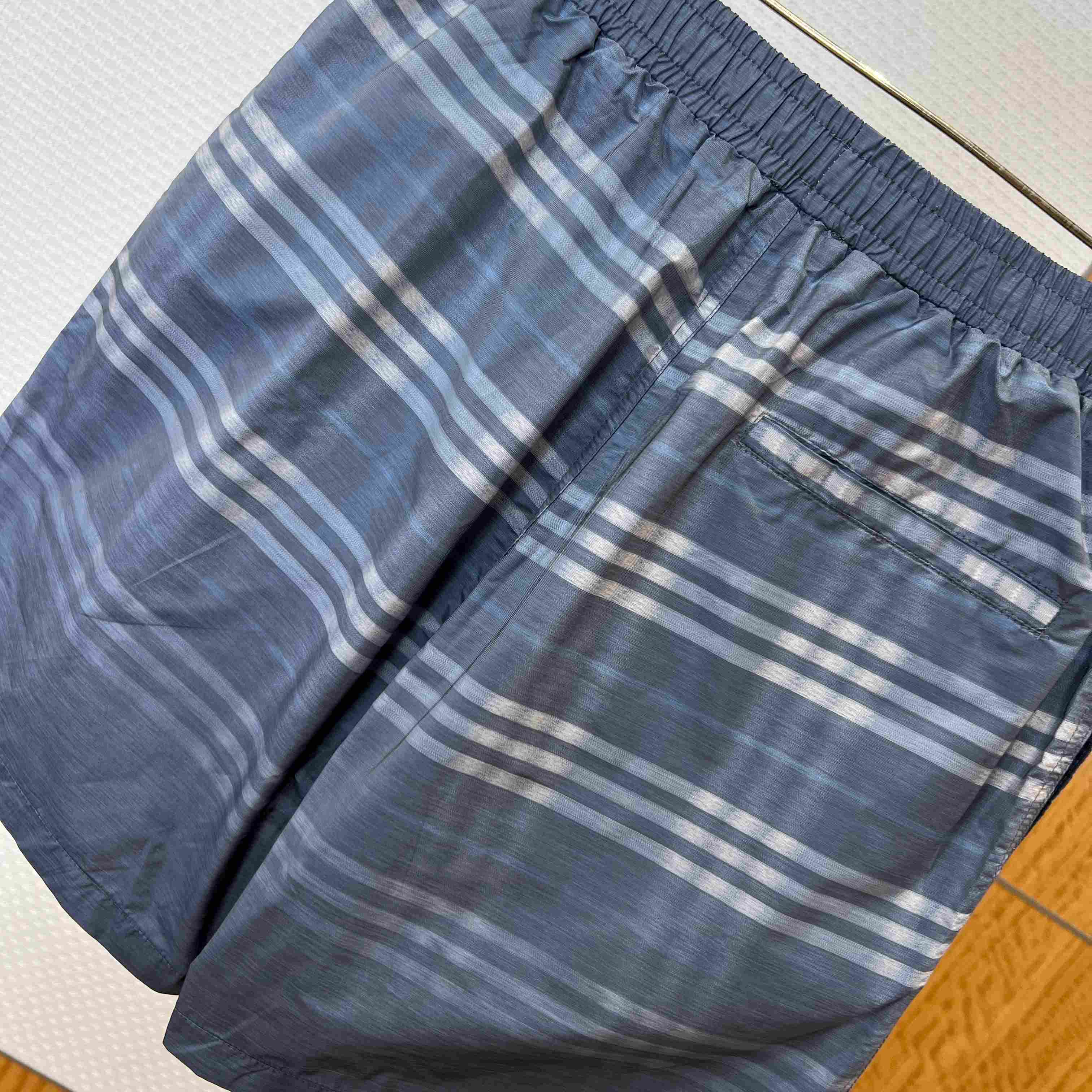 Burberry Gradient Check Swim Shorts - DesignerGu