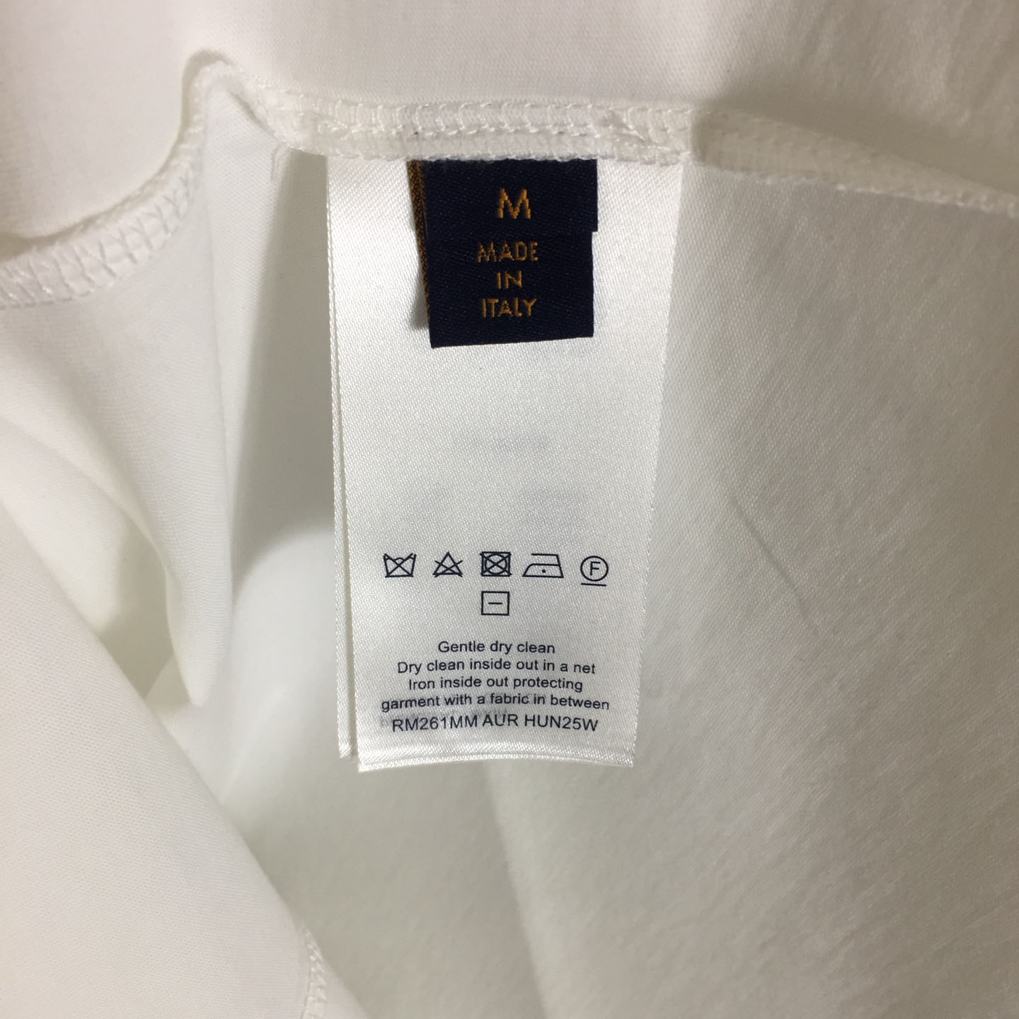 Louis Vuitton Slim Fit Signature T-Shirt 1AK7GL - DesignerGu