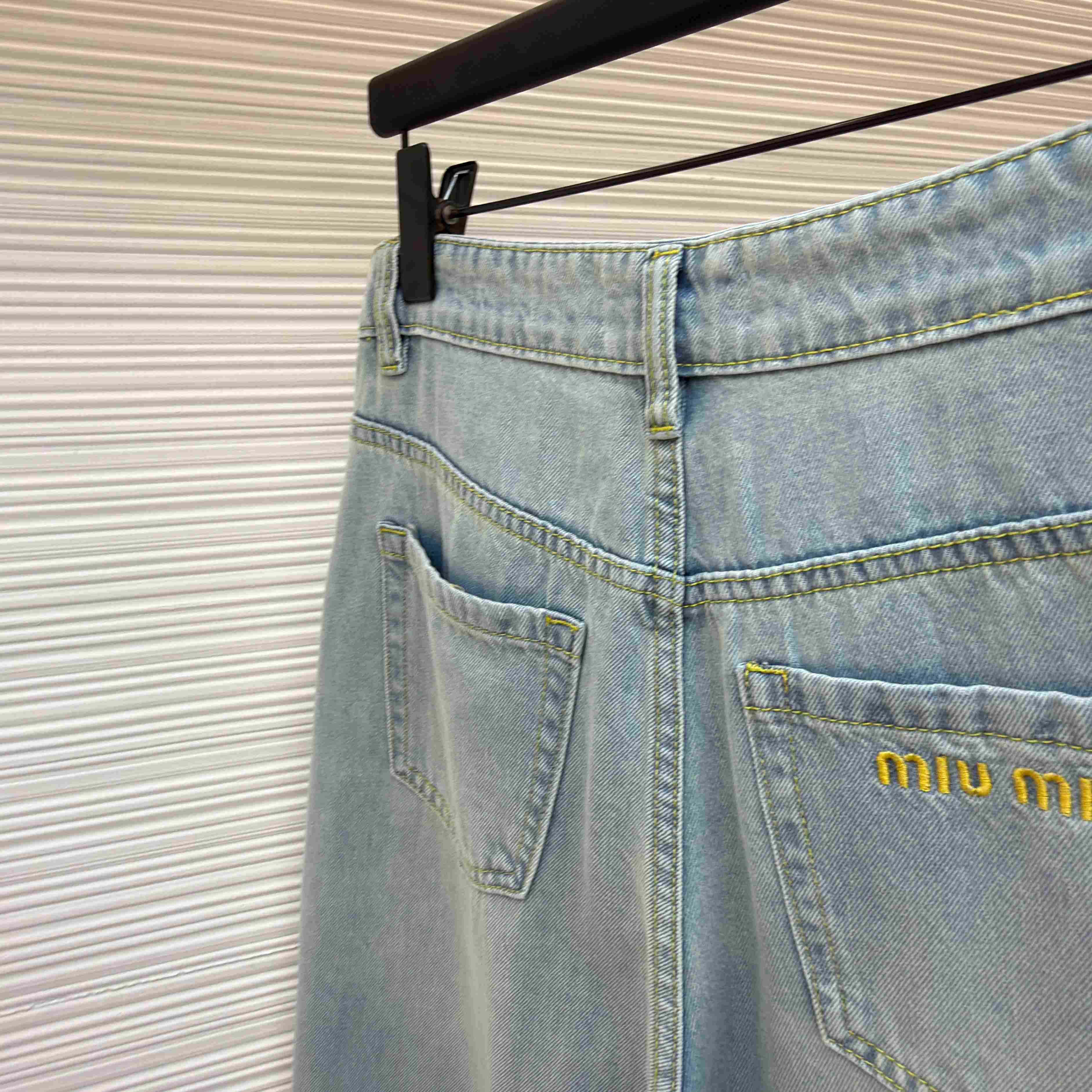 Miu Miu Denim Jeans - DesignerGu