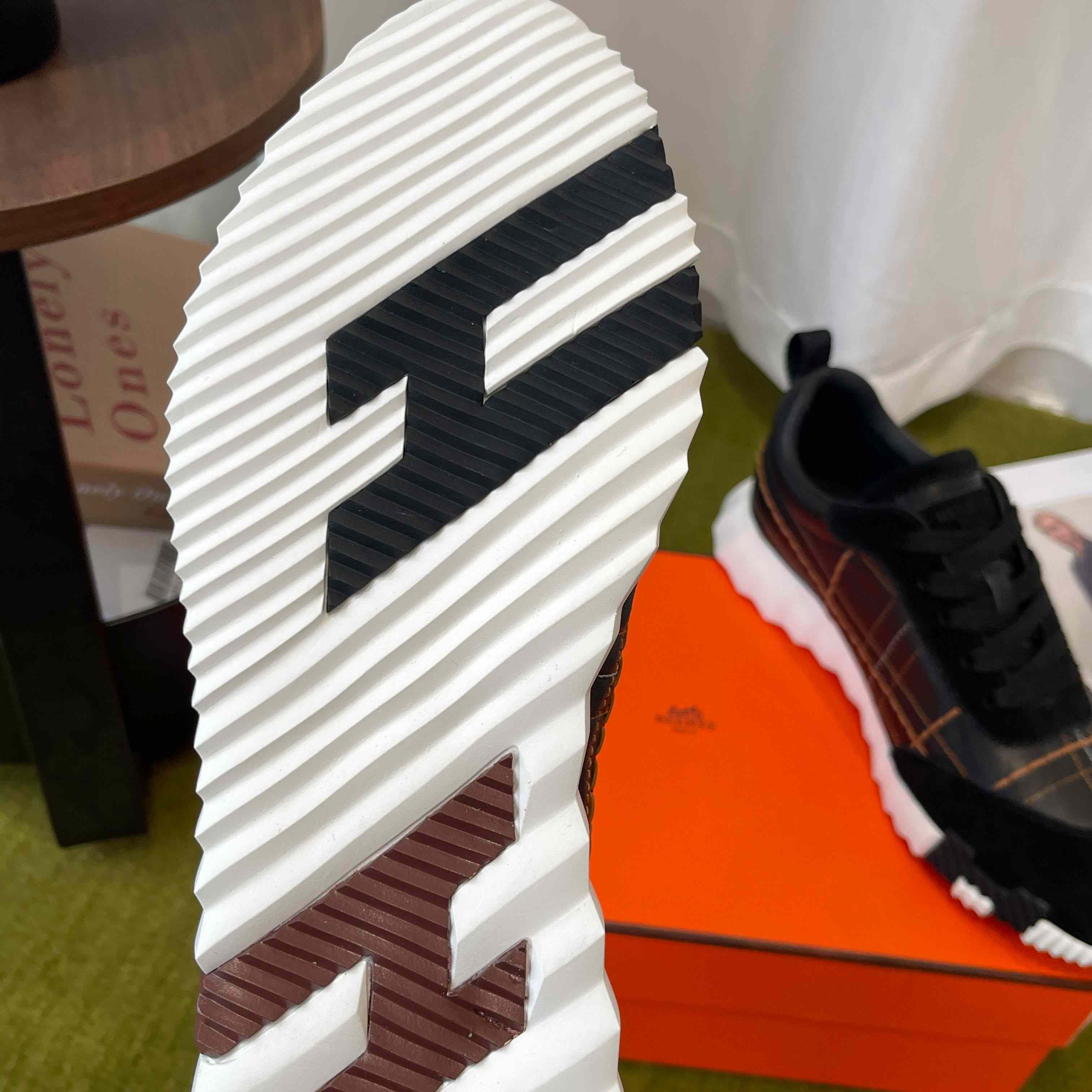Hermes Bouncing Sneaker - DesignerGu
