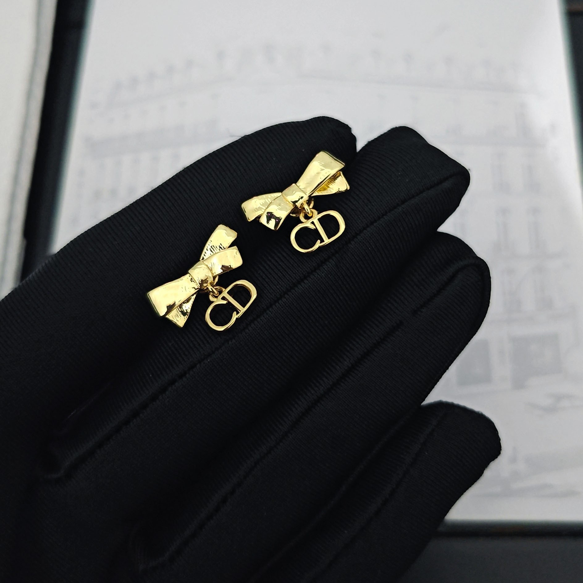 Dior CD Bow Earrings - DesignerGu
