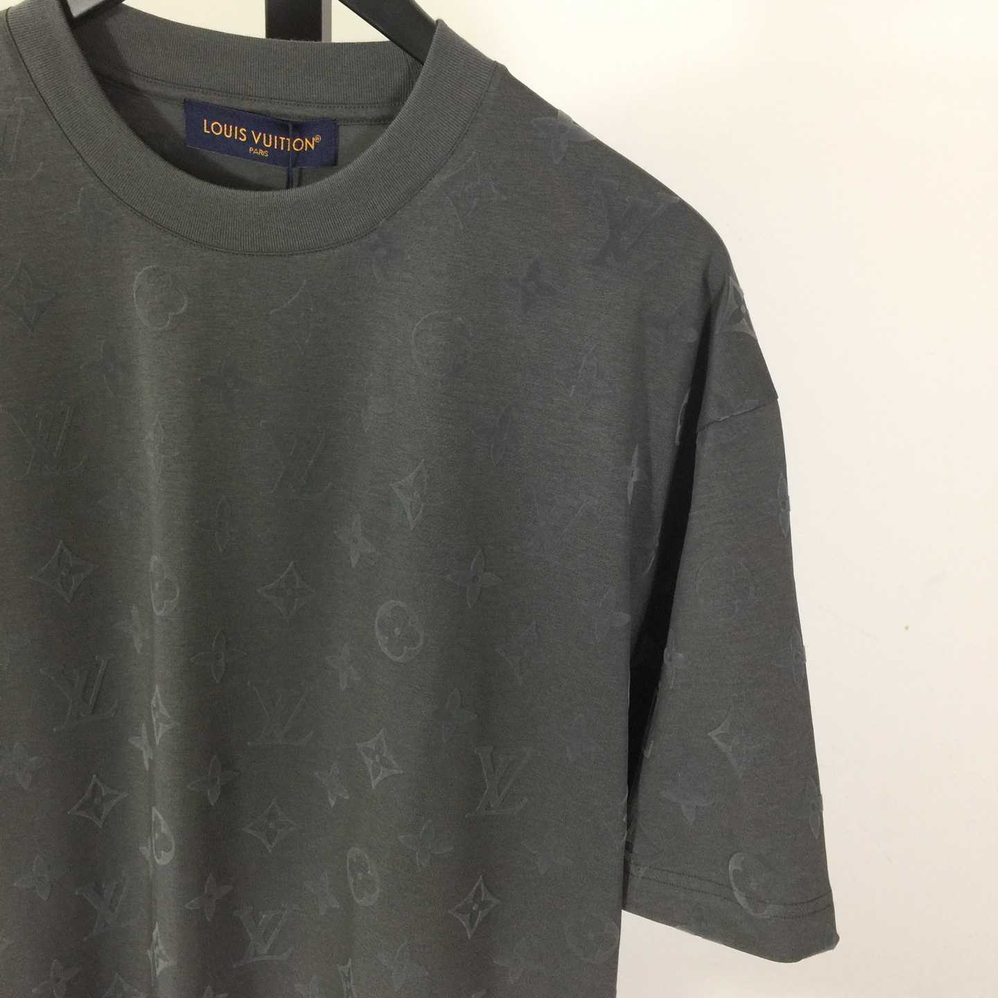 Louis Vuitton Monogram T-Shir - DesignerGu