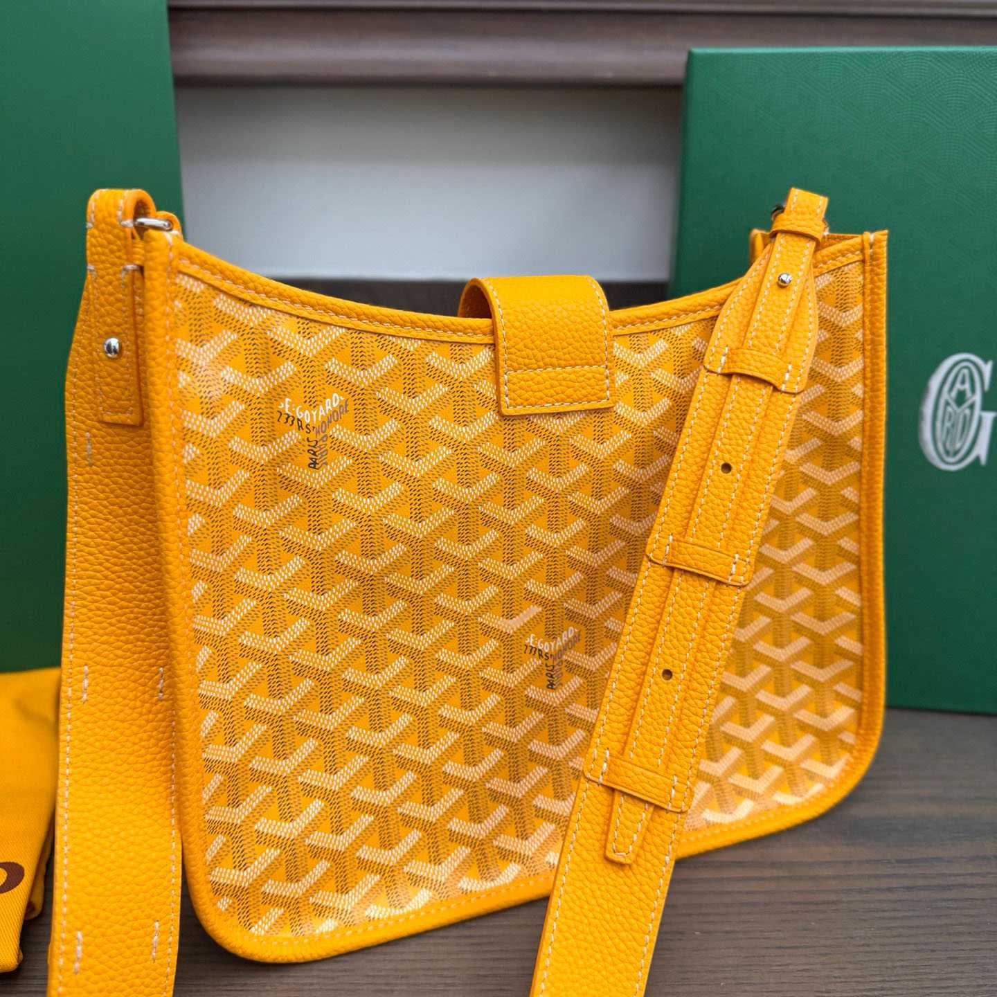 Goyard Musette Bag - DesignerGu