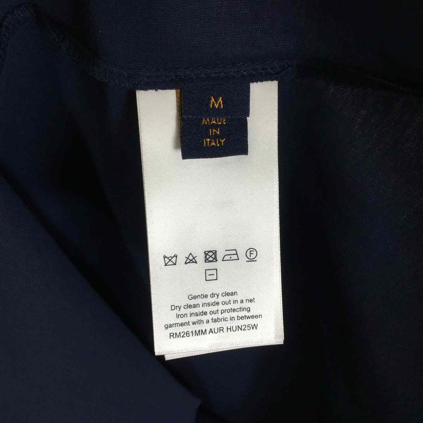 Louis Vuitton Embossed LV T-Shirt   1AGIIW - DesignerGu