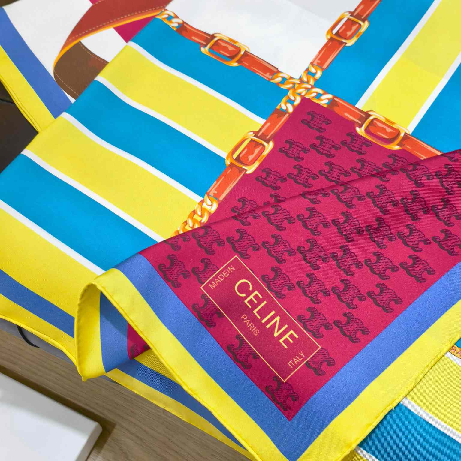 Celine  Square In Silk Twill - DesignerGu