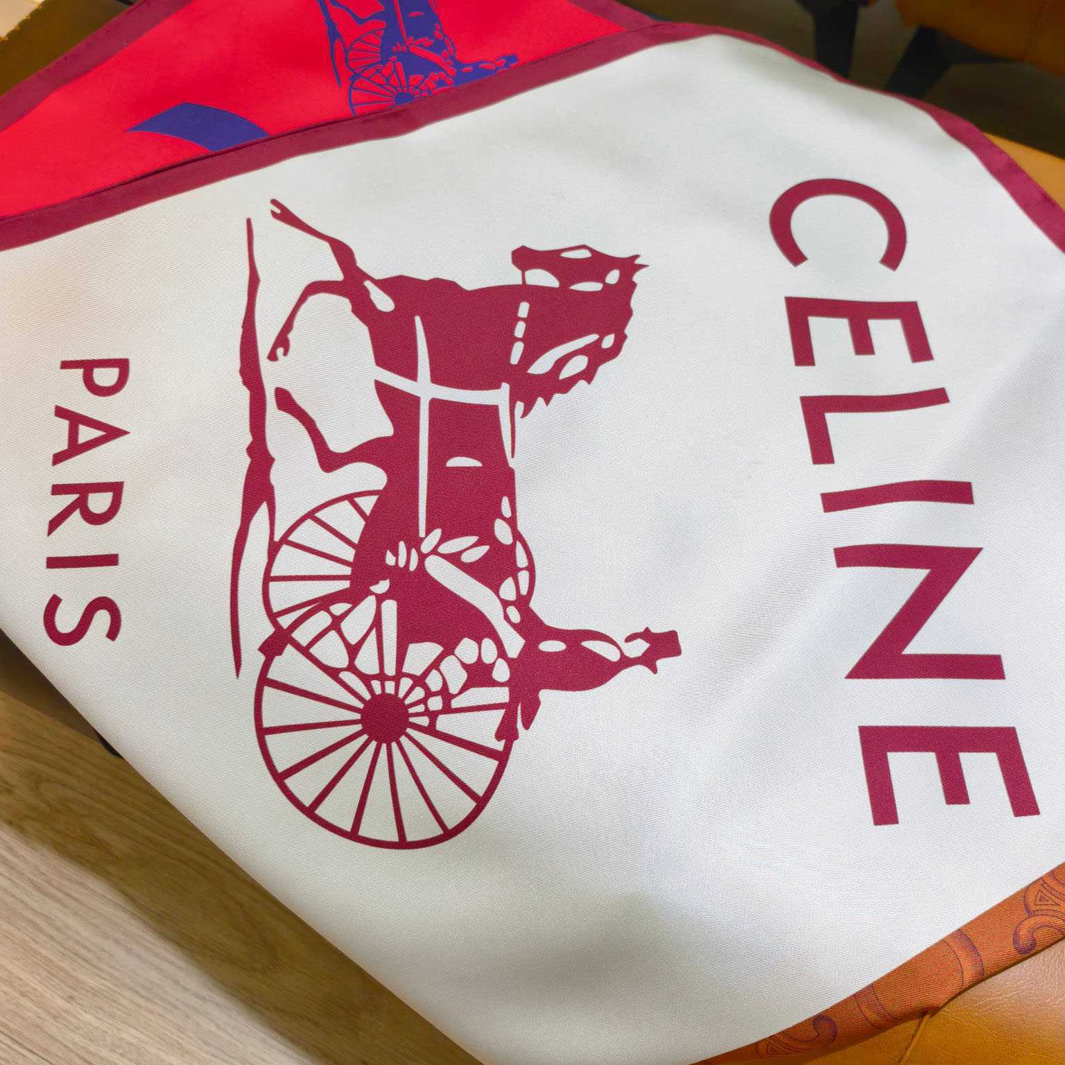 Celine  Square In Silk Twill - DesignerGu