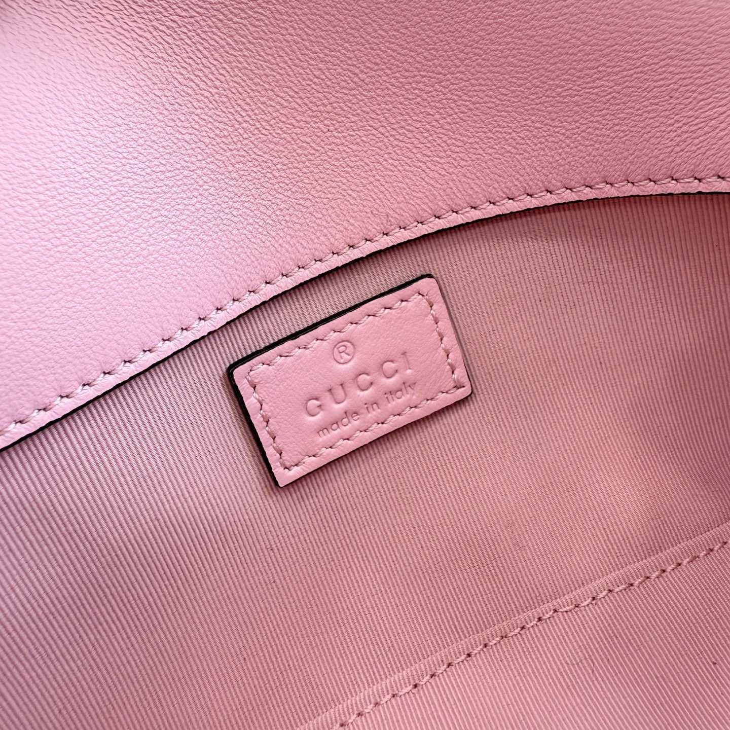 Gucci GG Marmont Mini Shoulder Bag - DesignerGu