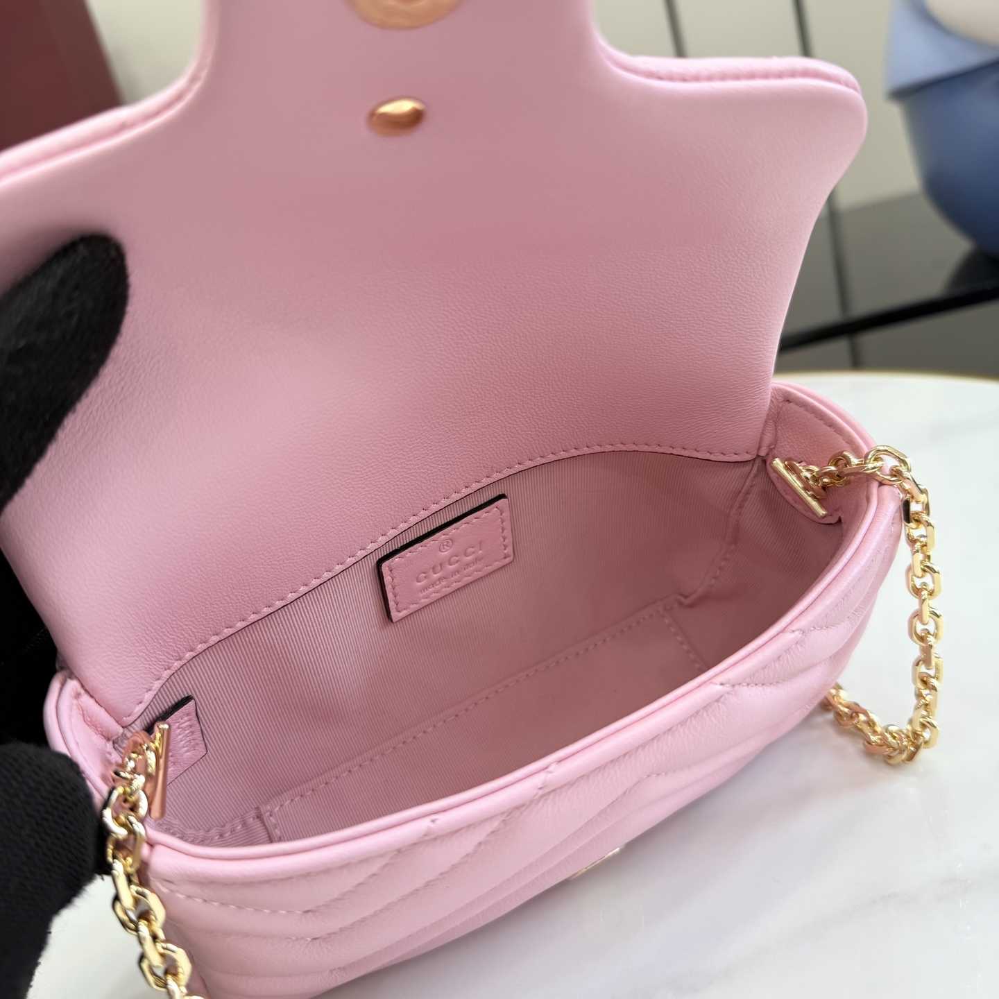 Gucci GG Marmont Mini Shoulder Bag - DesignerGu