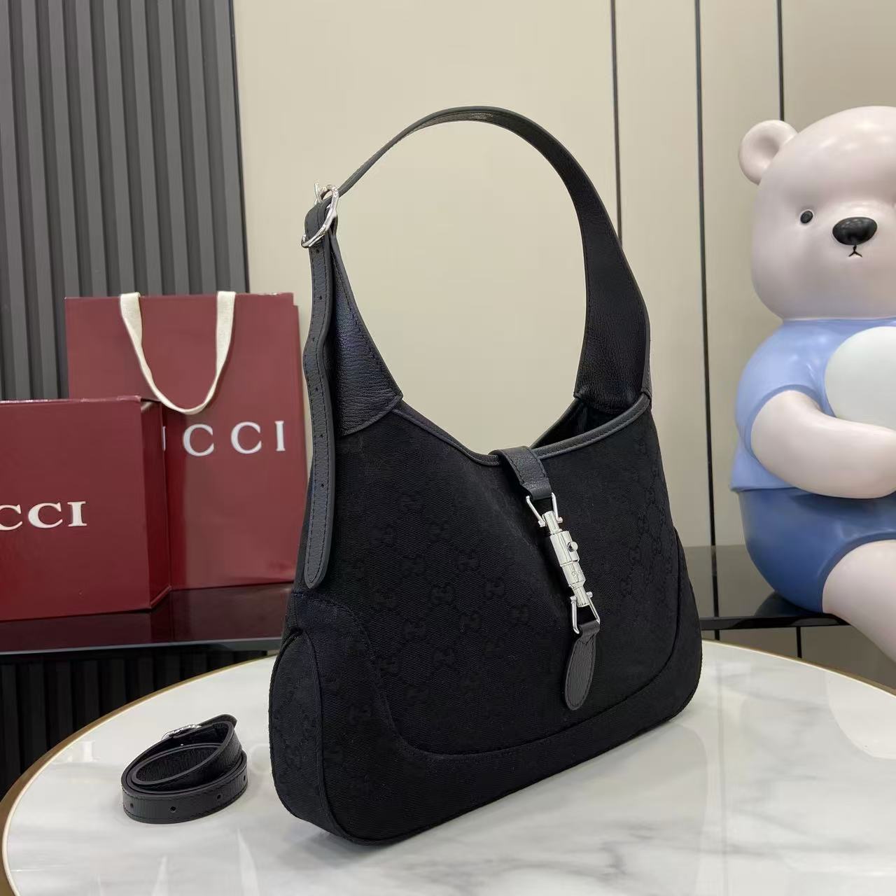 Gucci Jackie 1961 Medium Shoulder Bag - DesignerGu