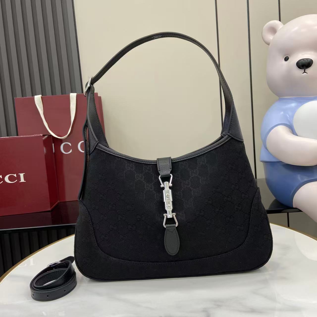 Gucci Jackie 1961 Medium Shoulder Bag - DesignerGu
