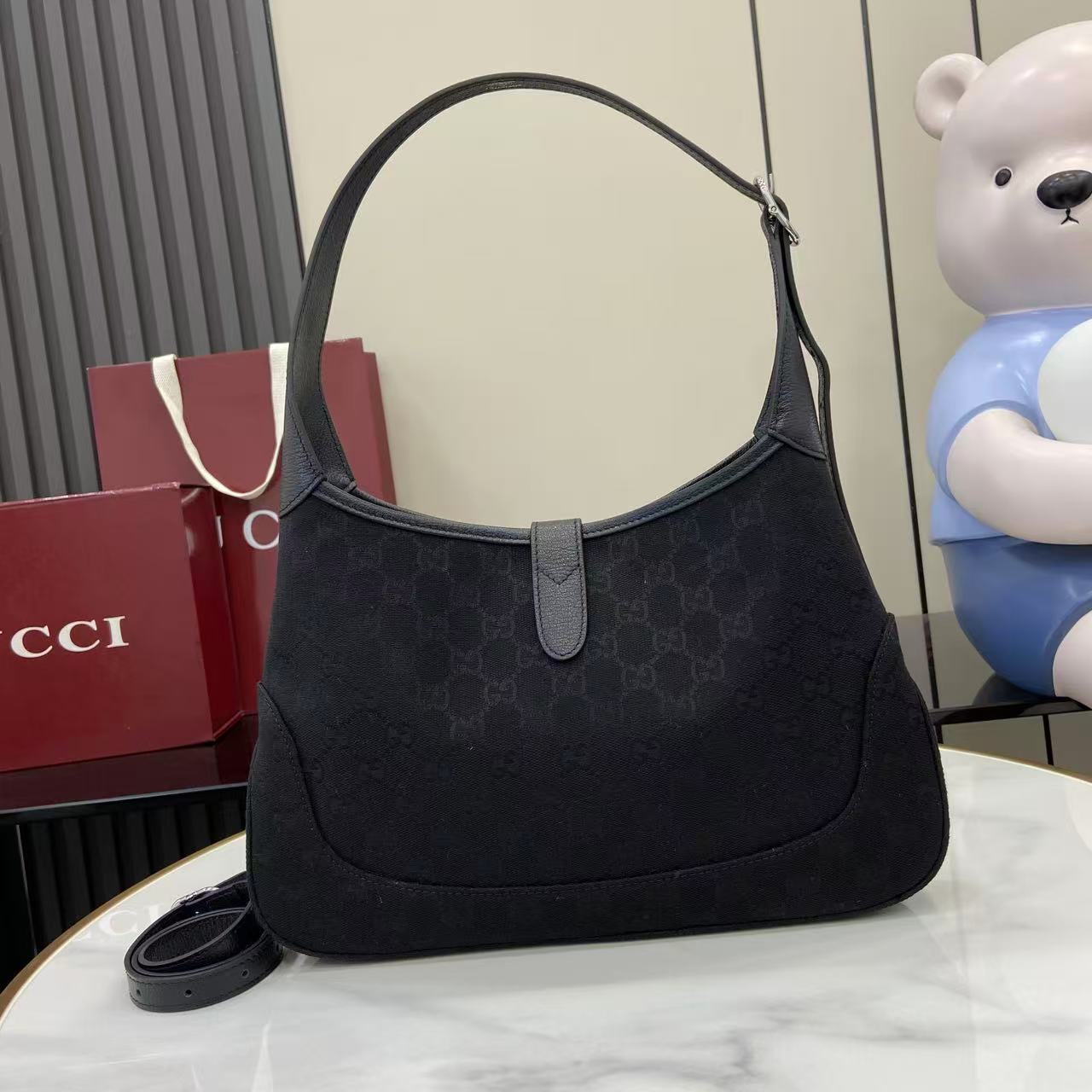 Gucci Jackie 1961 Medium Shoulder Bag - DesignerGu