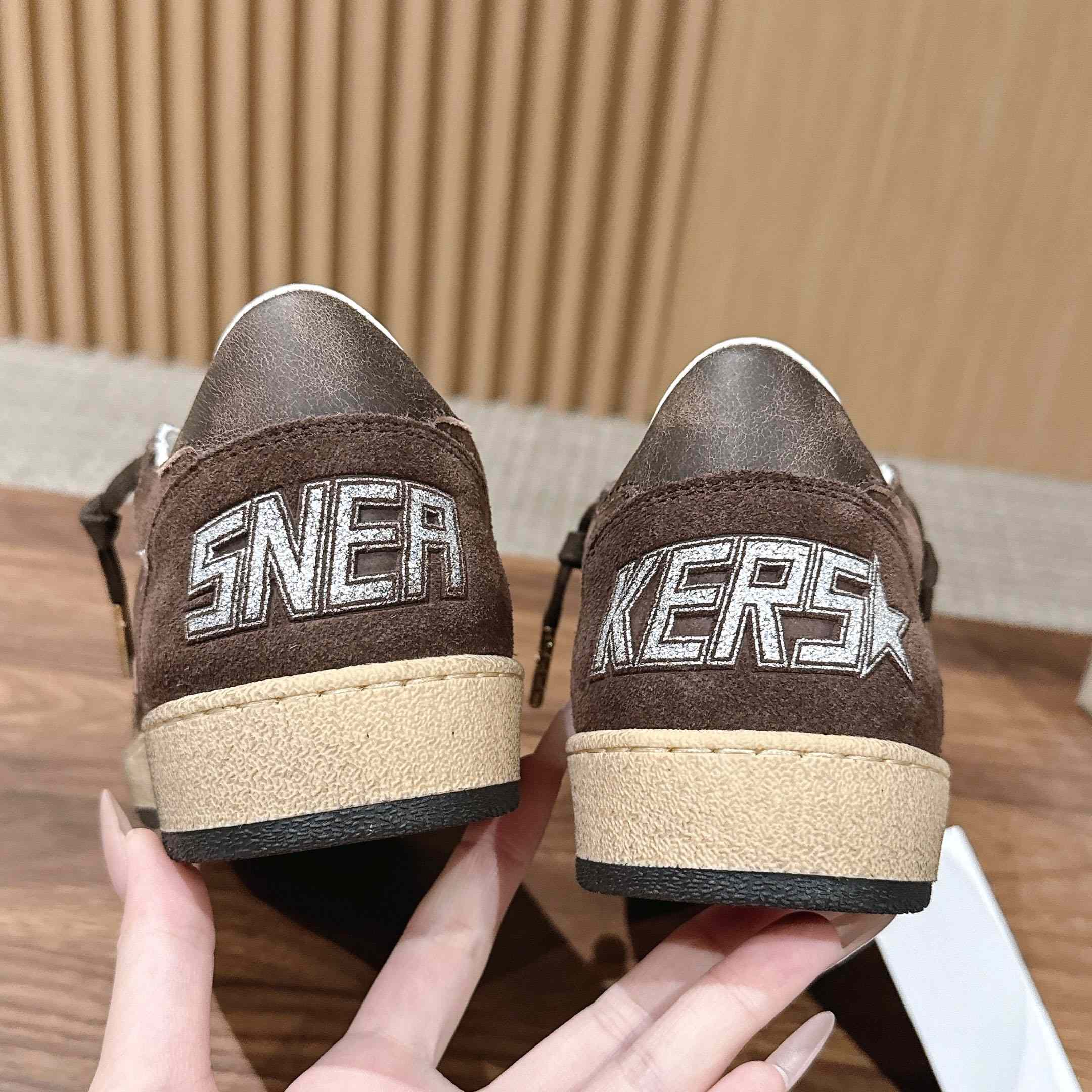 Golden Goose Suede Ball Star Sneakers - DesignerGu