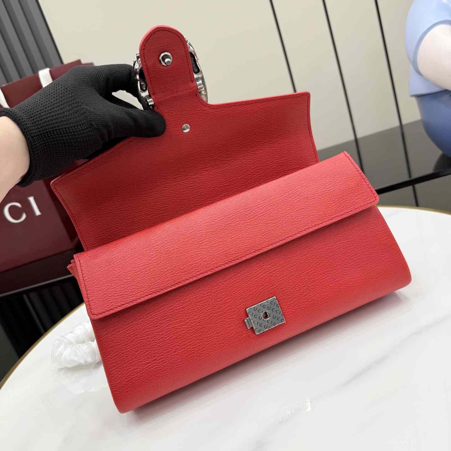Gucci Dionysus Medium Shoulder Bag - DesignerGu