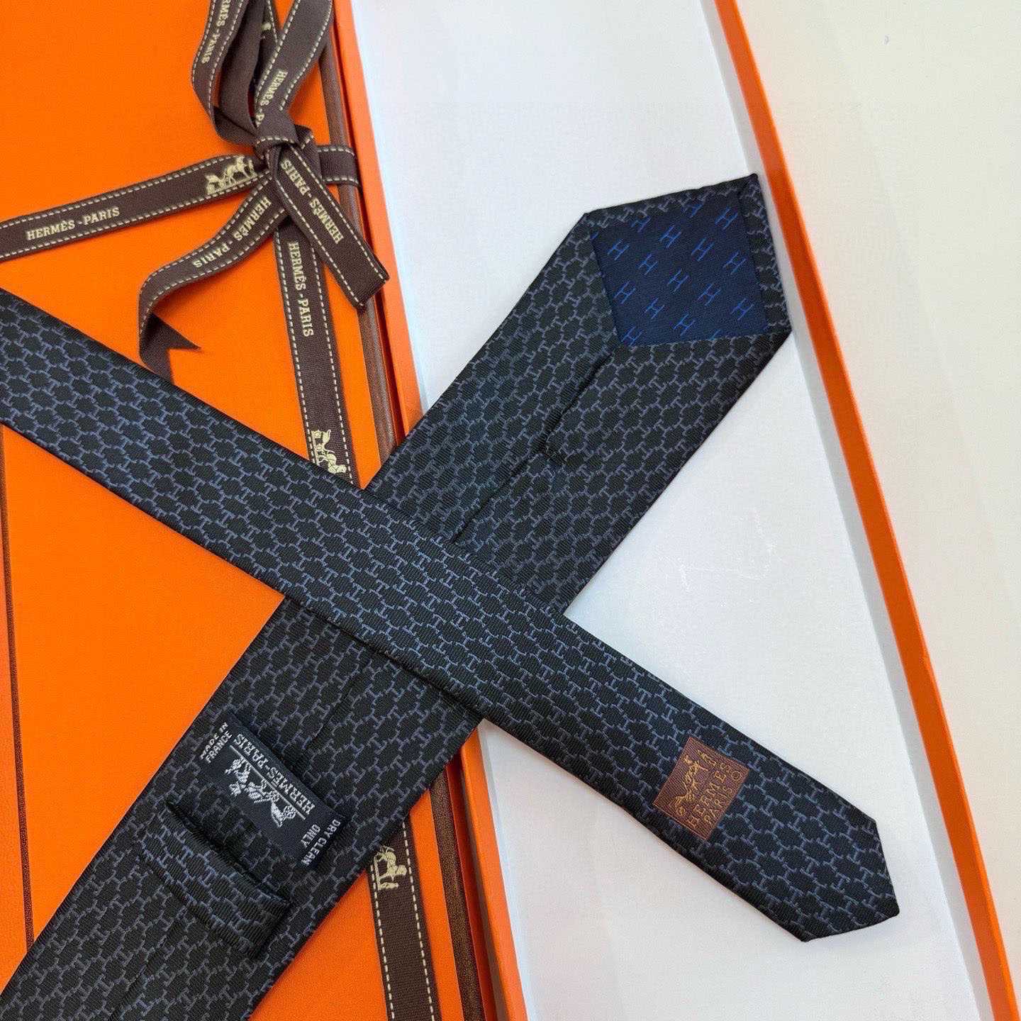 Hermes Dancing H Tie - DesignerGu