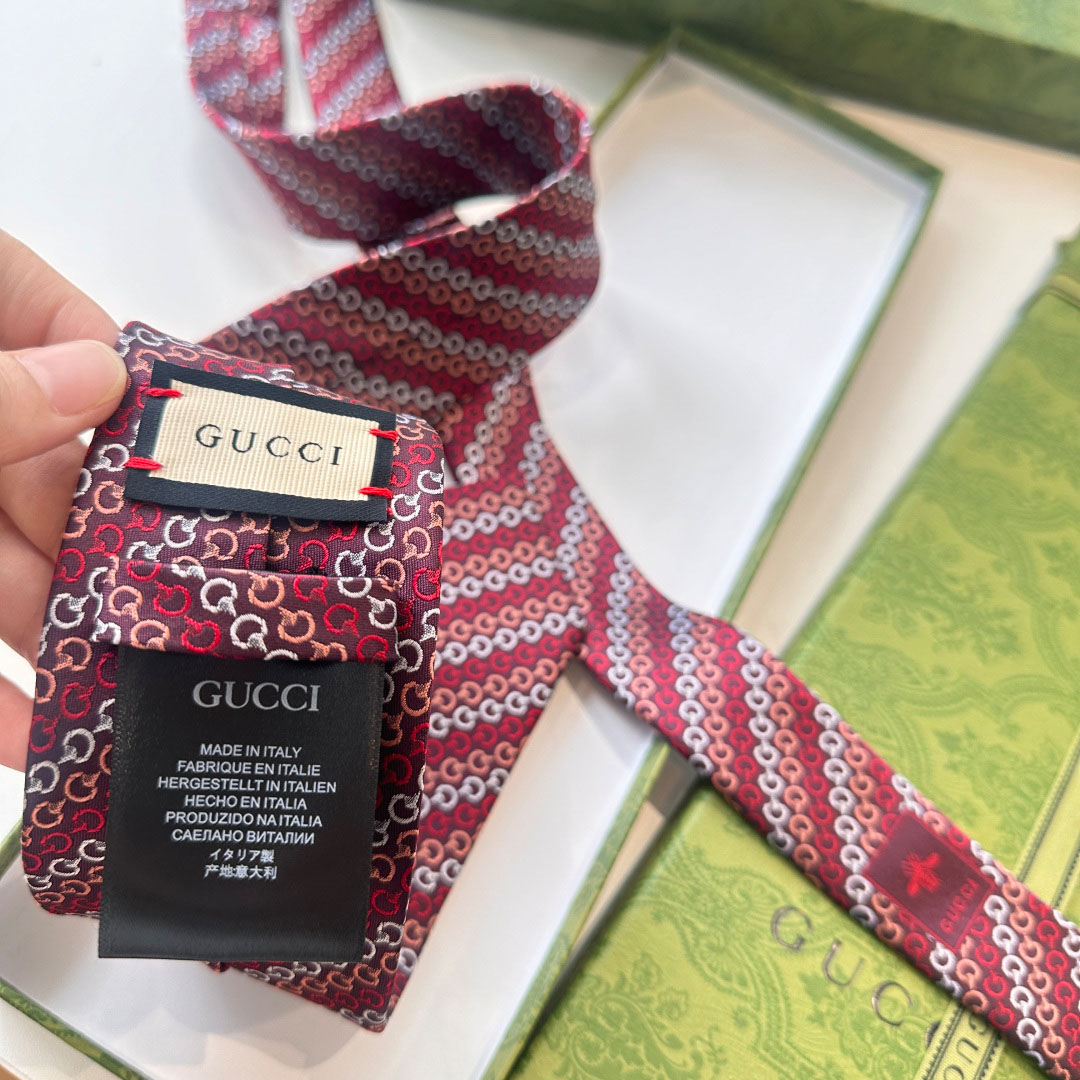 Gucci Horse-Bit Chain Tie - DesignerGu