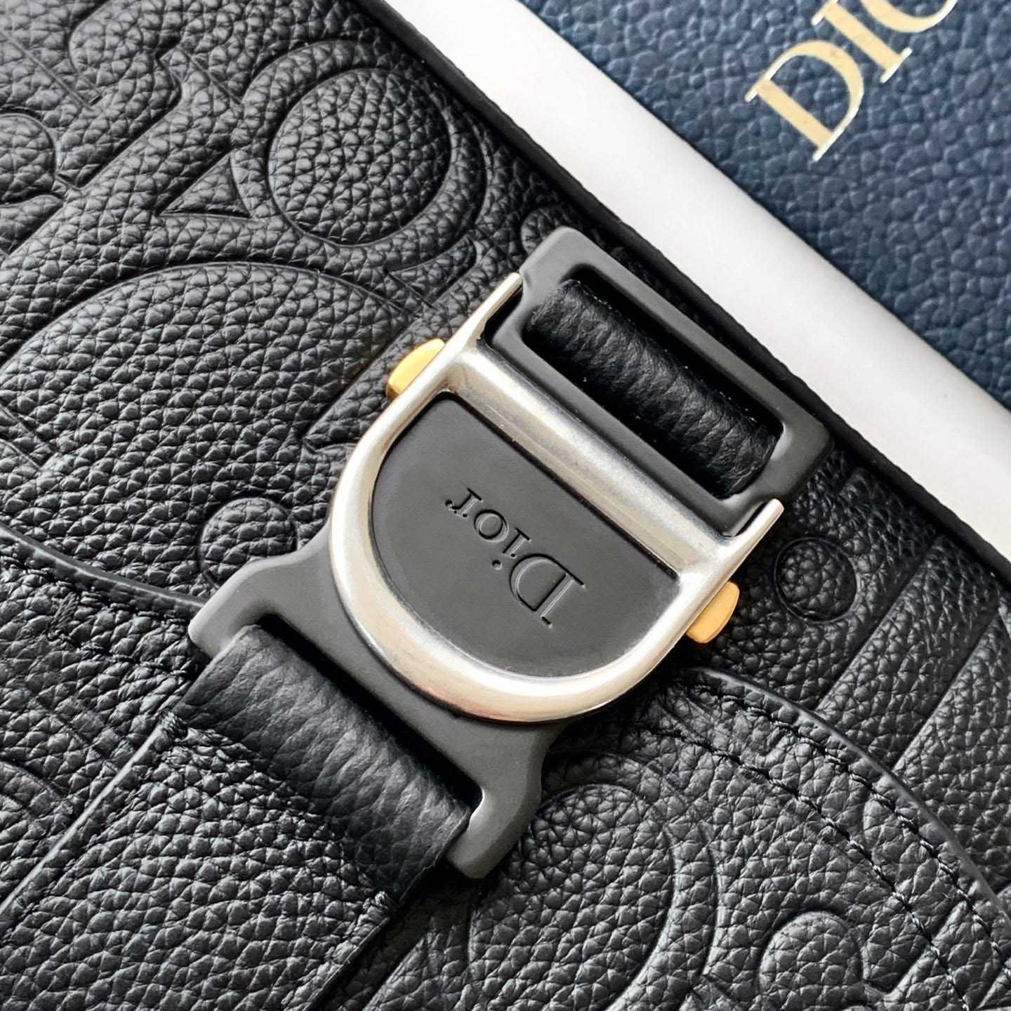 Dior Saddle Heritage Messenger Bag With Flap - DesignerGu