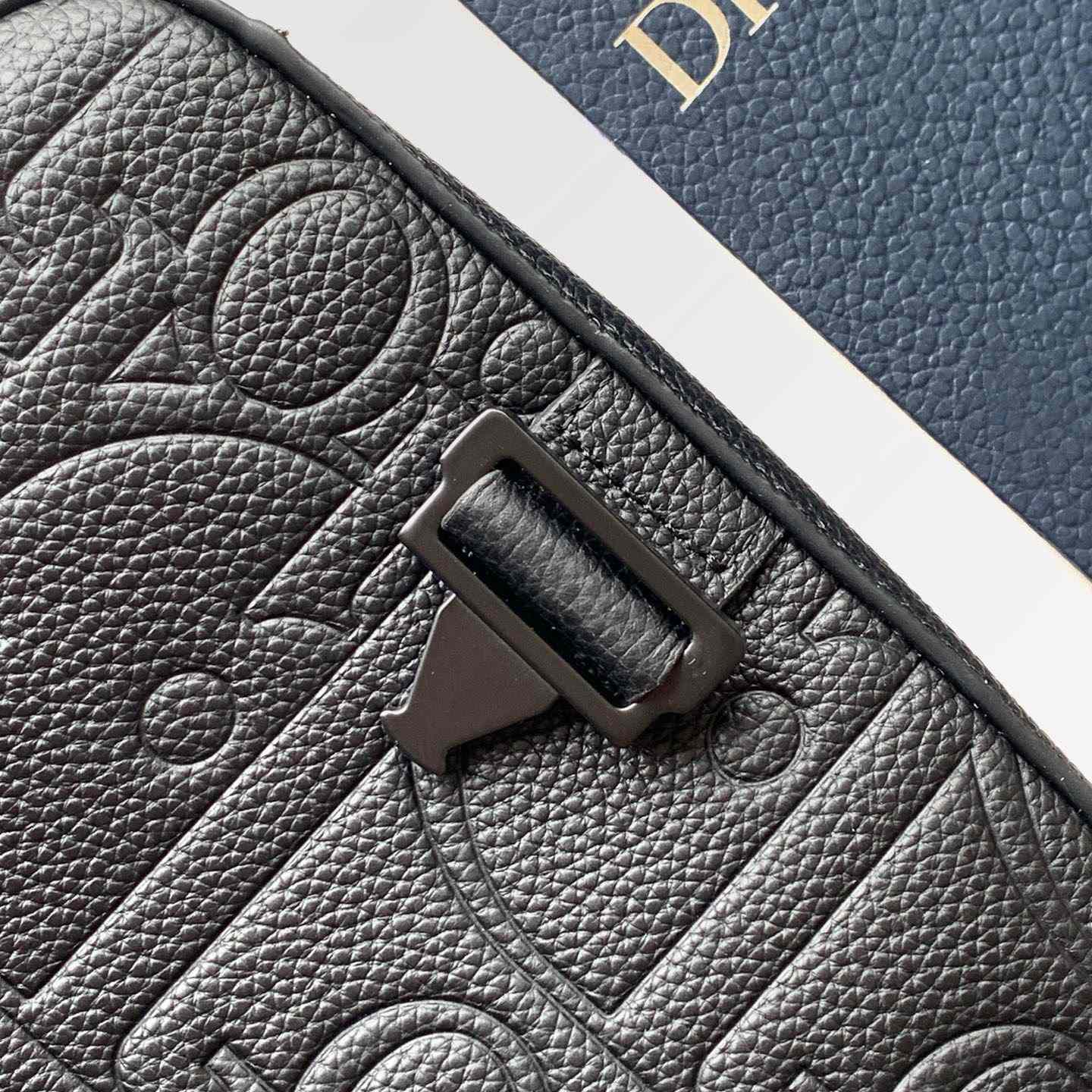 Dior Saddle Heritage Messenger Bag With Flap - DesignerGu