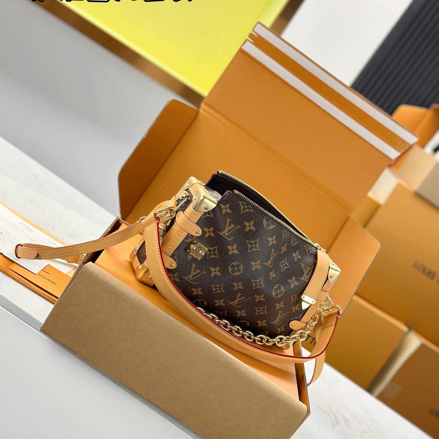 Louis Vuitton Side Trunk MM East West M28385 - DesignerGu