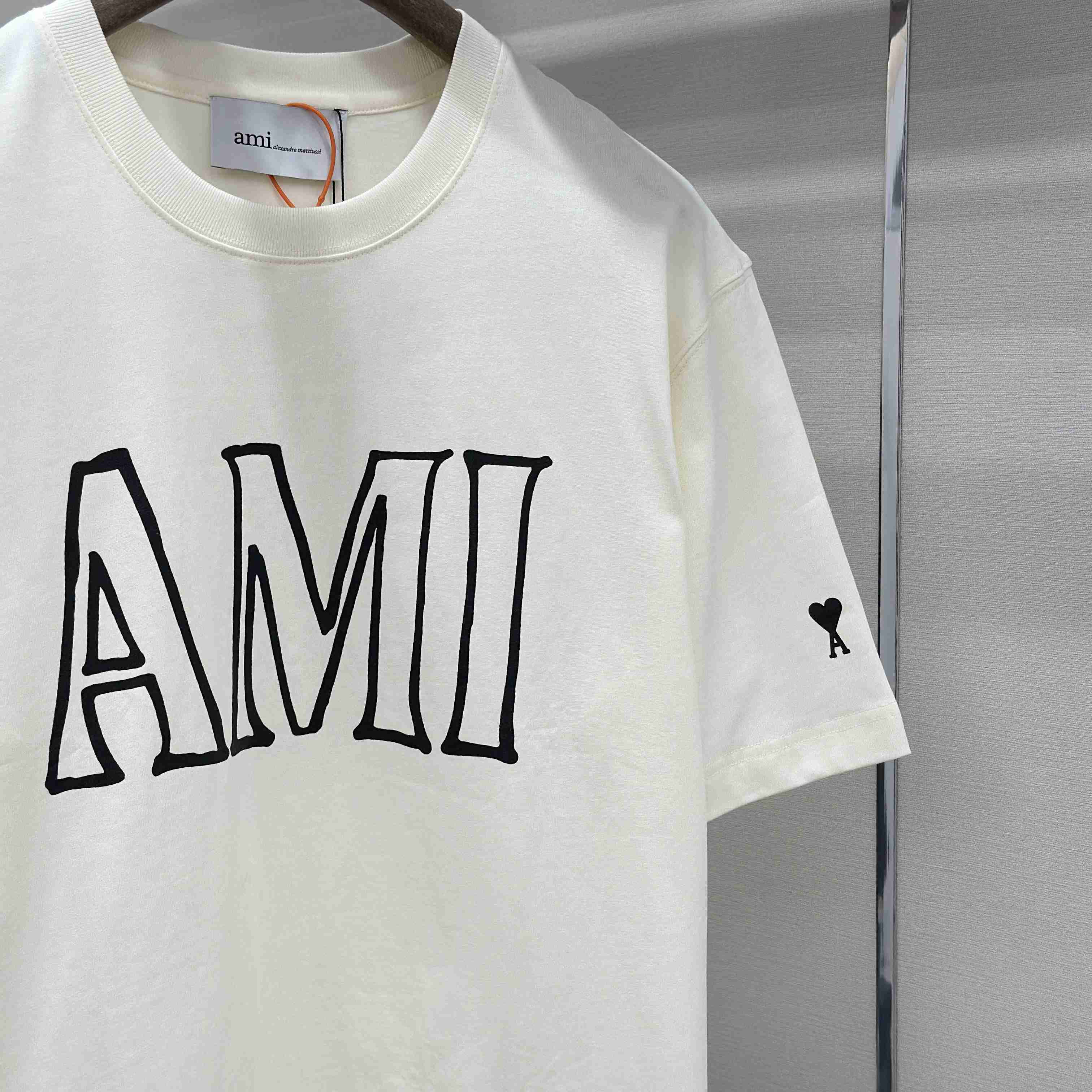 AMI Paris White Cotton Ami Paris Print T-shirt - DesignerGu