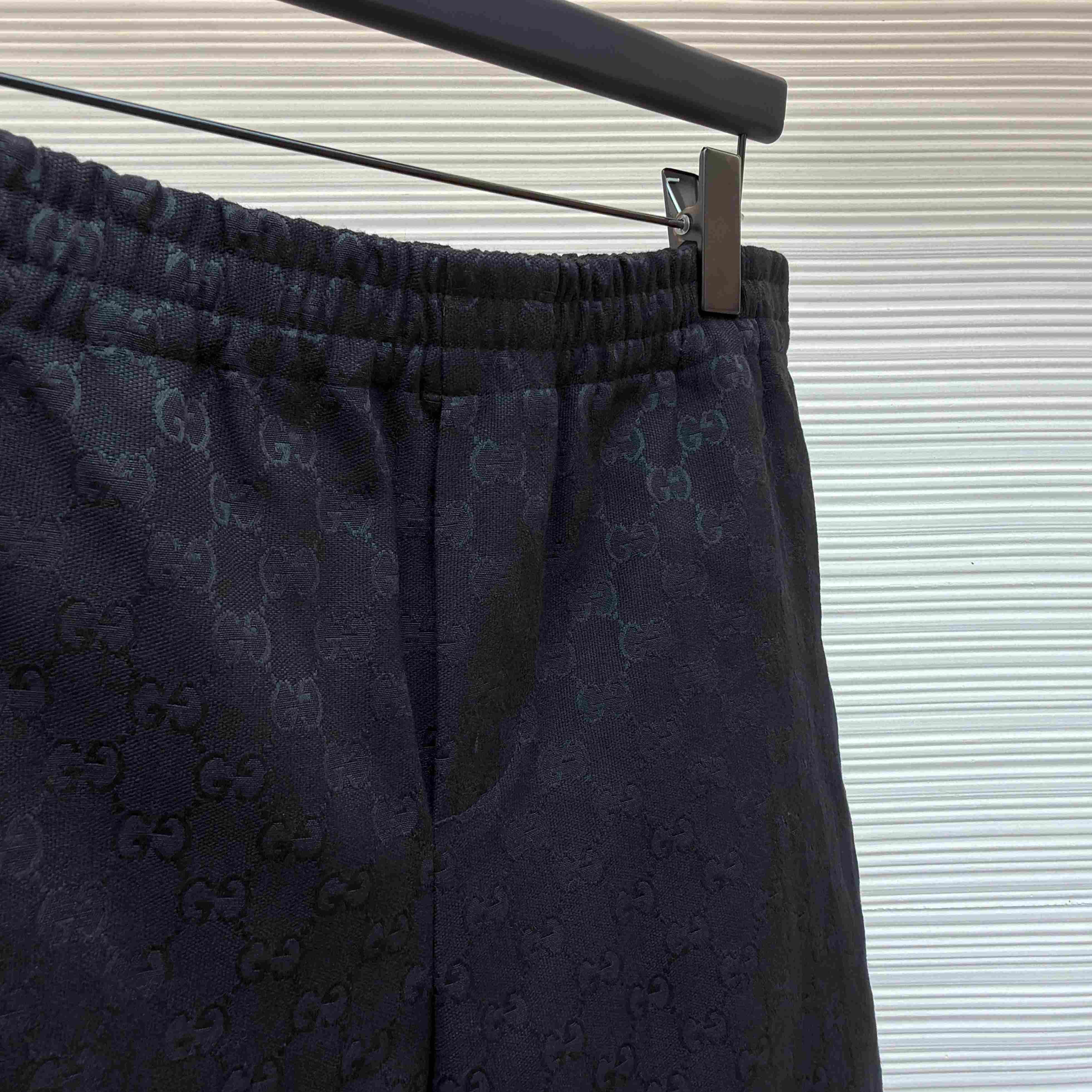 Gucci GG Canvas Linen Blen Shorts - DesignerGu