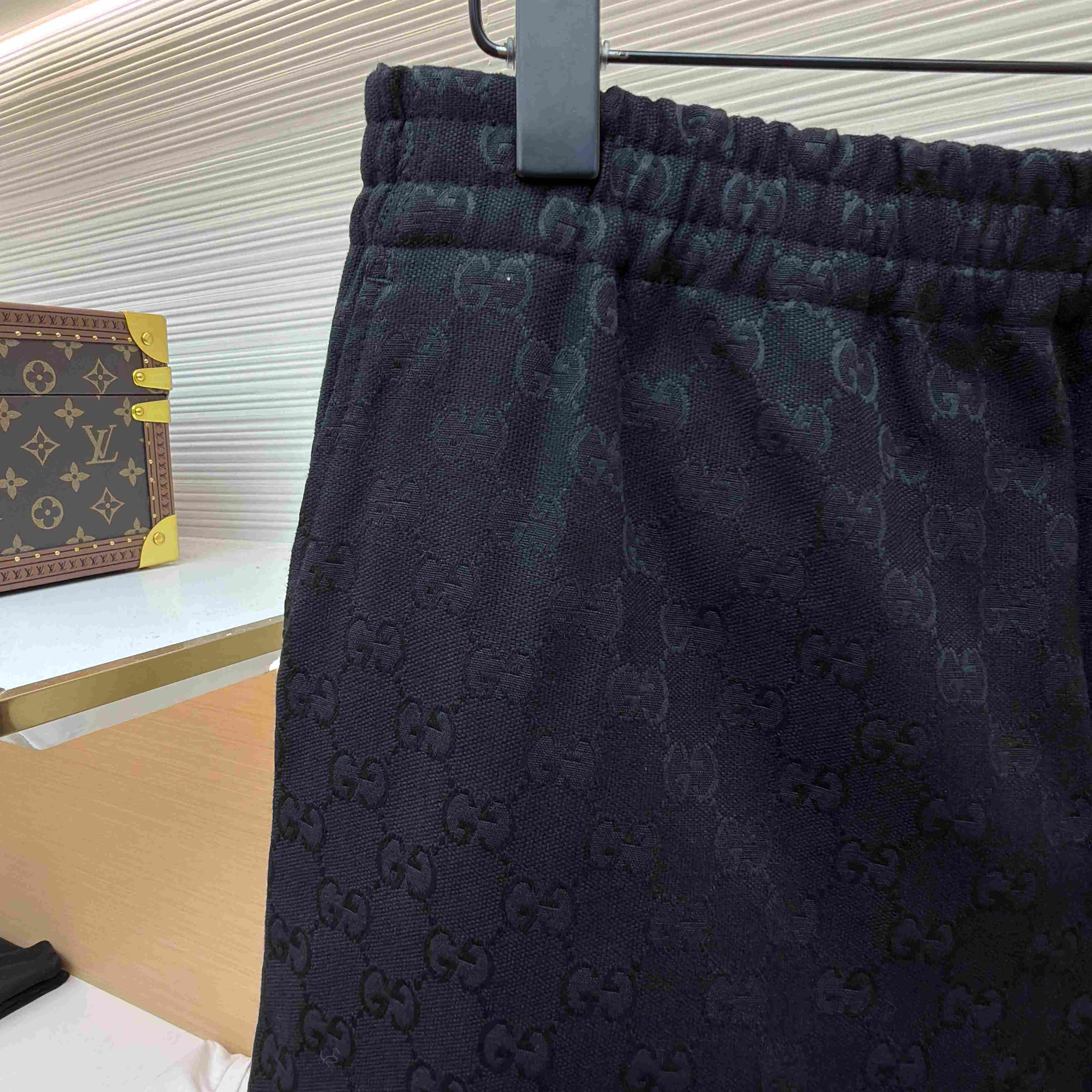Gucci GG Canvas Linen Blen Shorts - DesignerGu