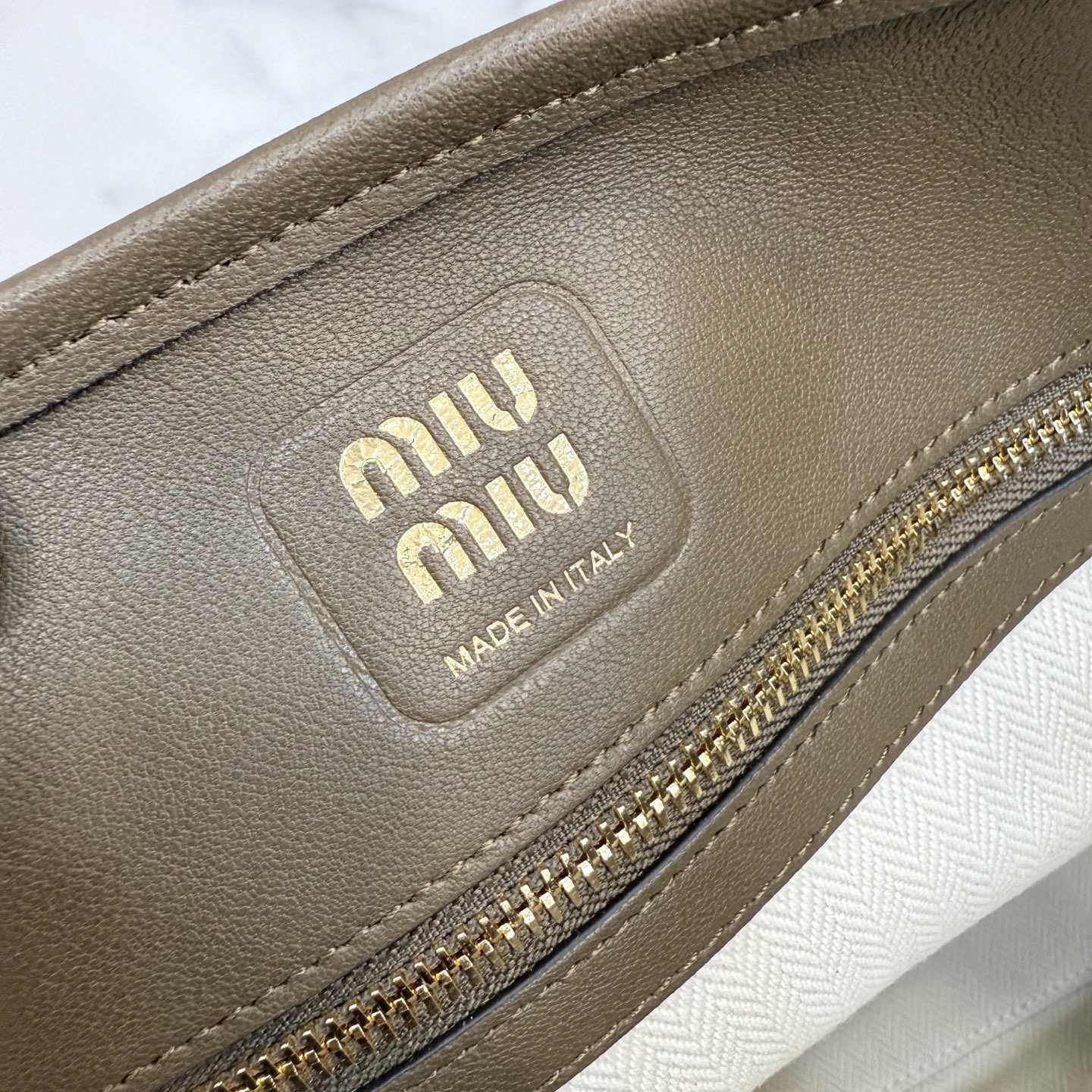 Miu Miu Aventure Nappa Leather Bucket Bag - DesignerGu