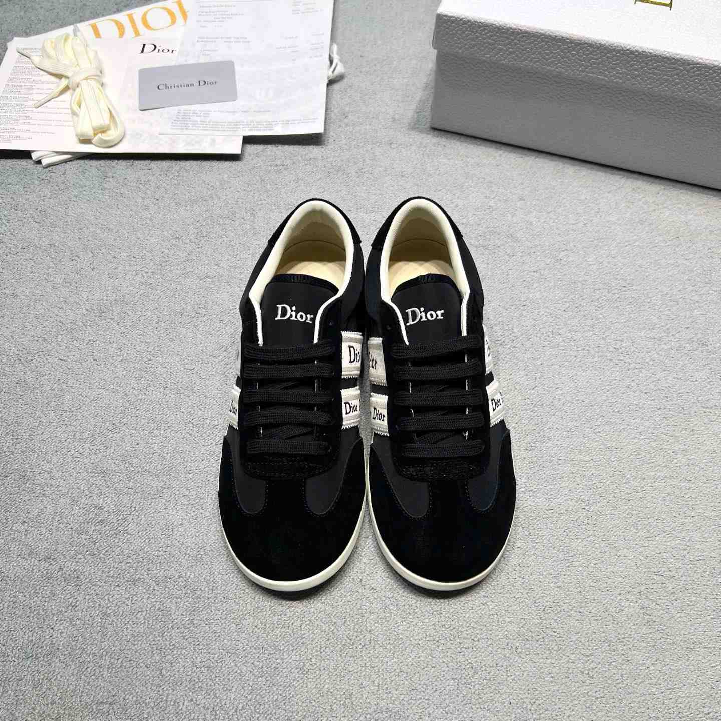 Dior Ribbon Sneaker - DesignerGu