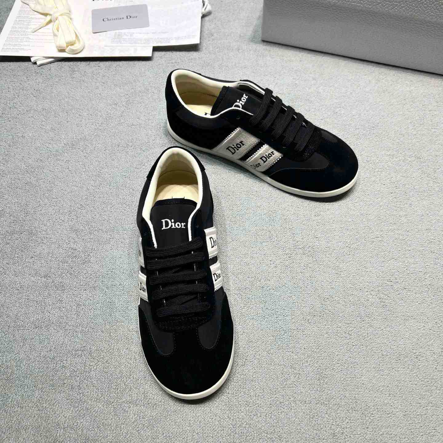 Dior Ribbon Sneaker - DesignerGu