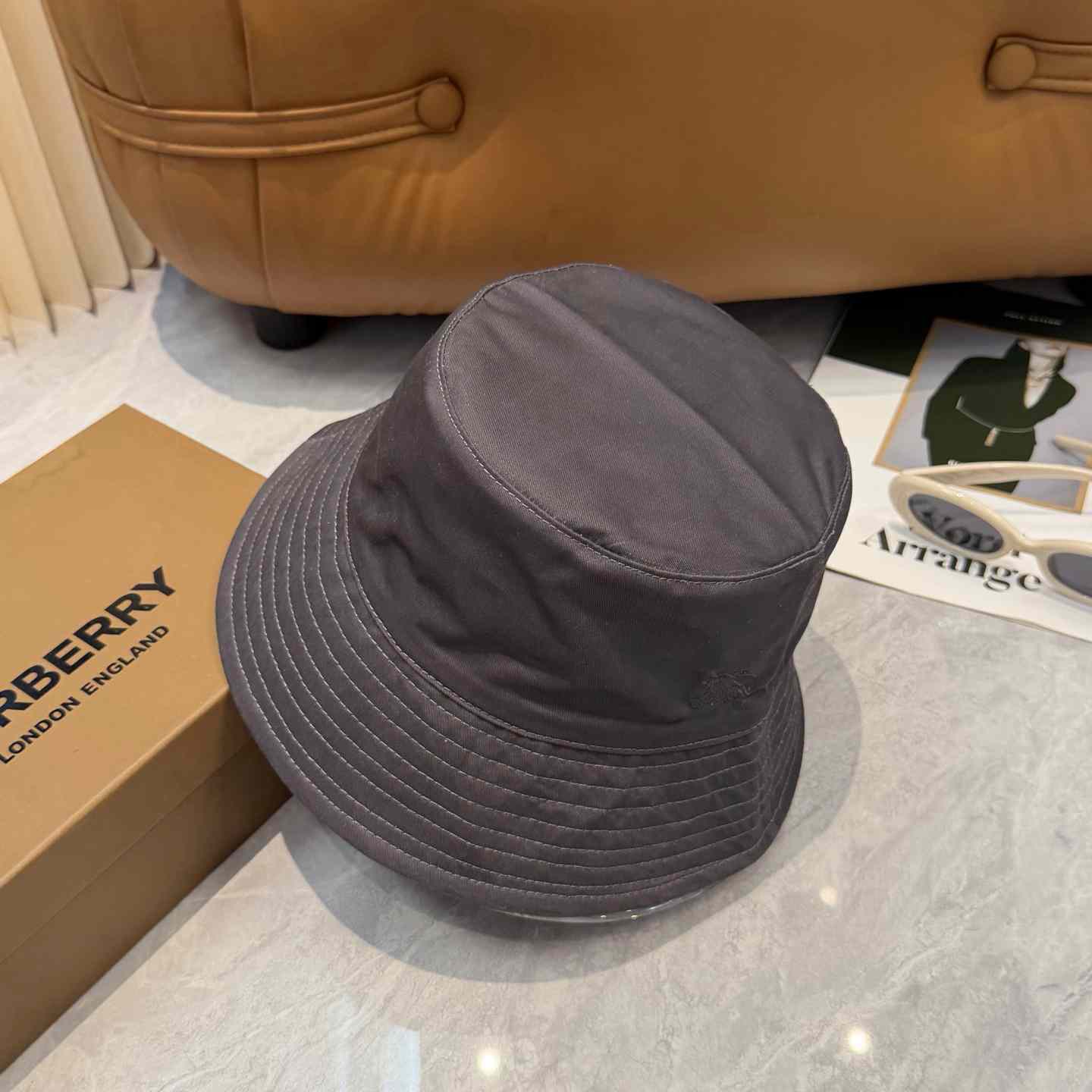 Burberry  Reversible Gabardine Bucket Hat - DesignerGu