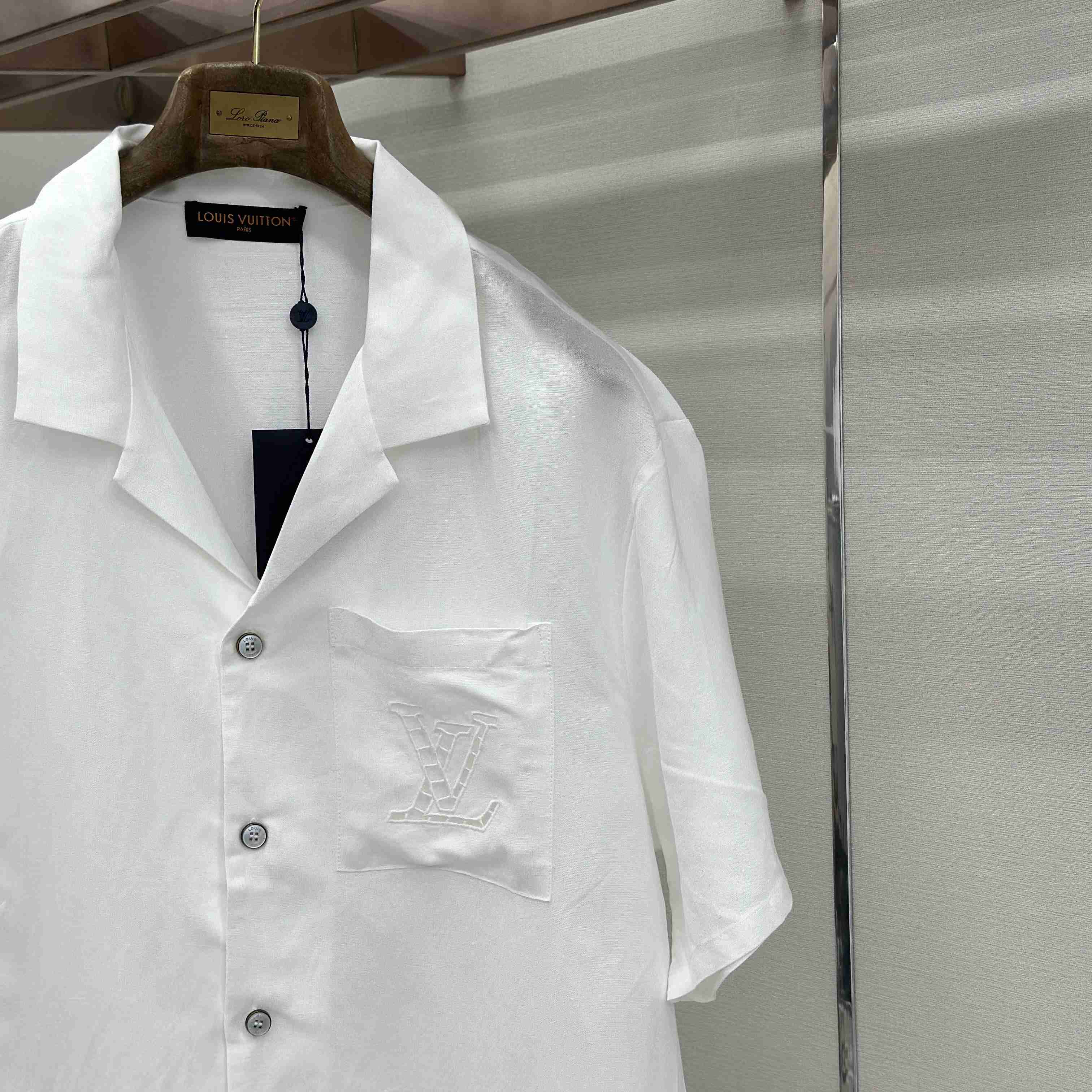 Louis Vuitton Embroidered Short-Sleeved Shirt - DesignerGu