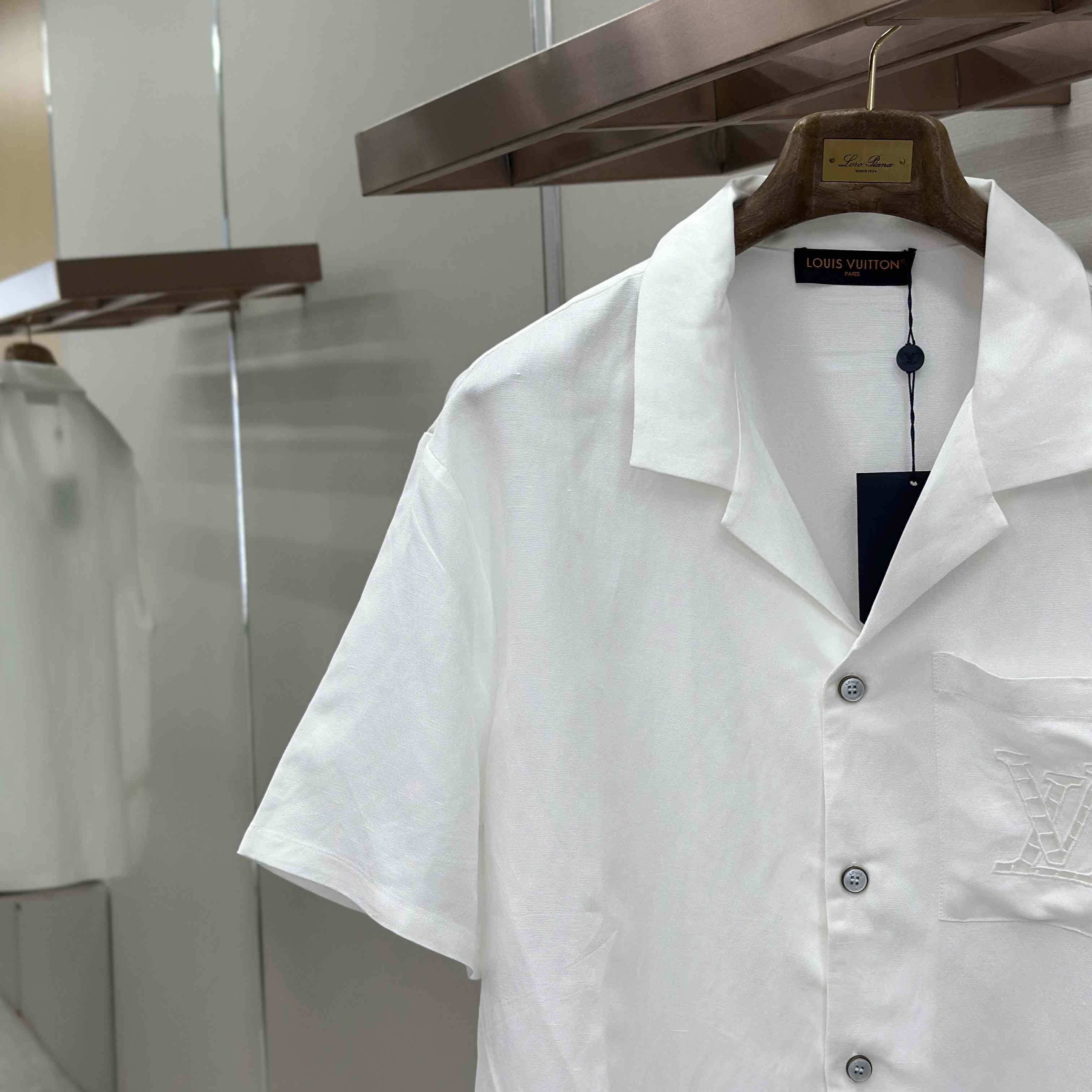 Louis Vuitton Embroidered Short-Sleeved Shirt - DesignerGu