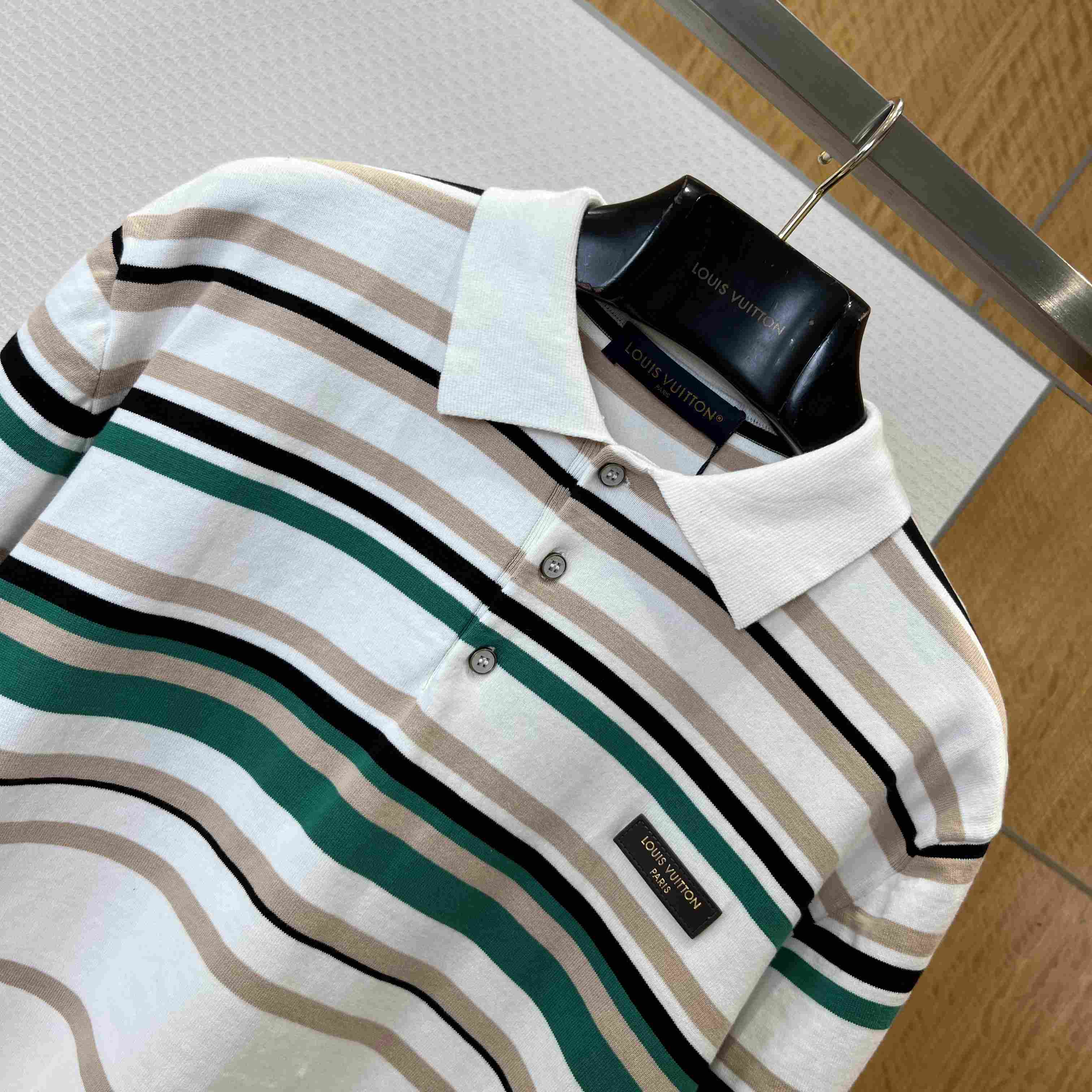 Louis Vuitton Striped Textured Short-Sleeved Polo Shirt 1AK7I4 - DesignerGu