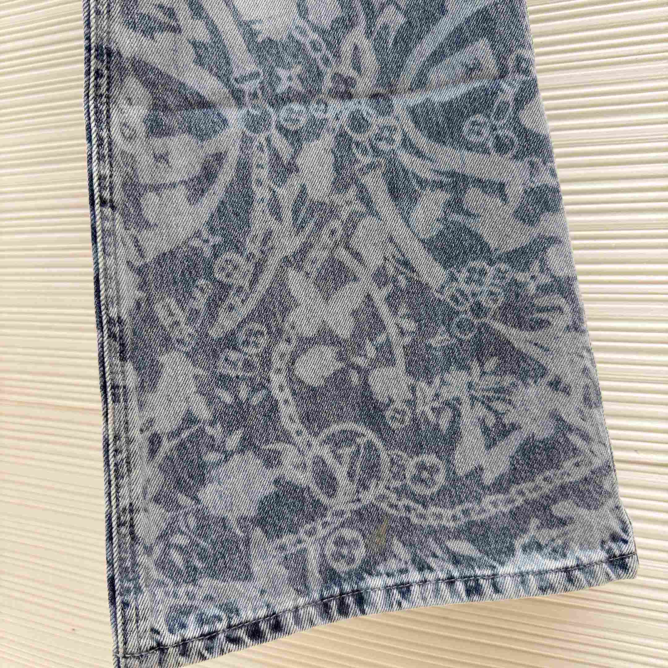 Louis Vuitton LV Bloom Jeans 1AJZ2E - DesignerGu