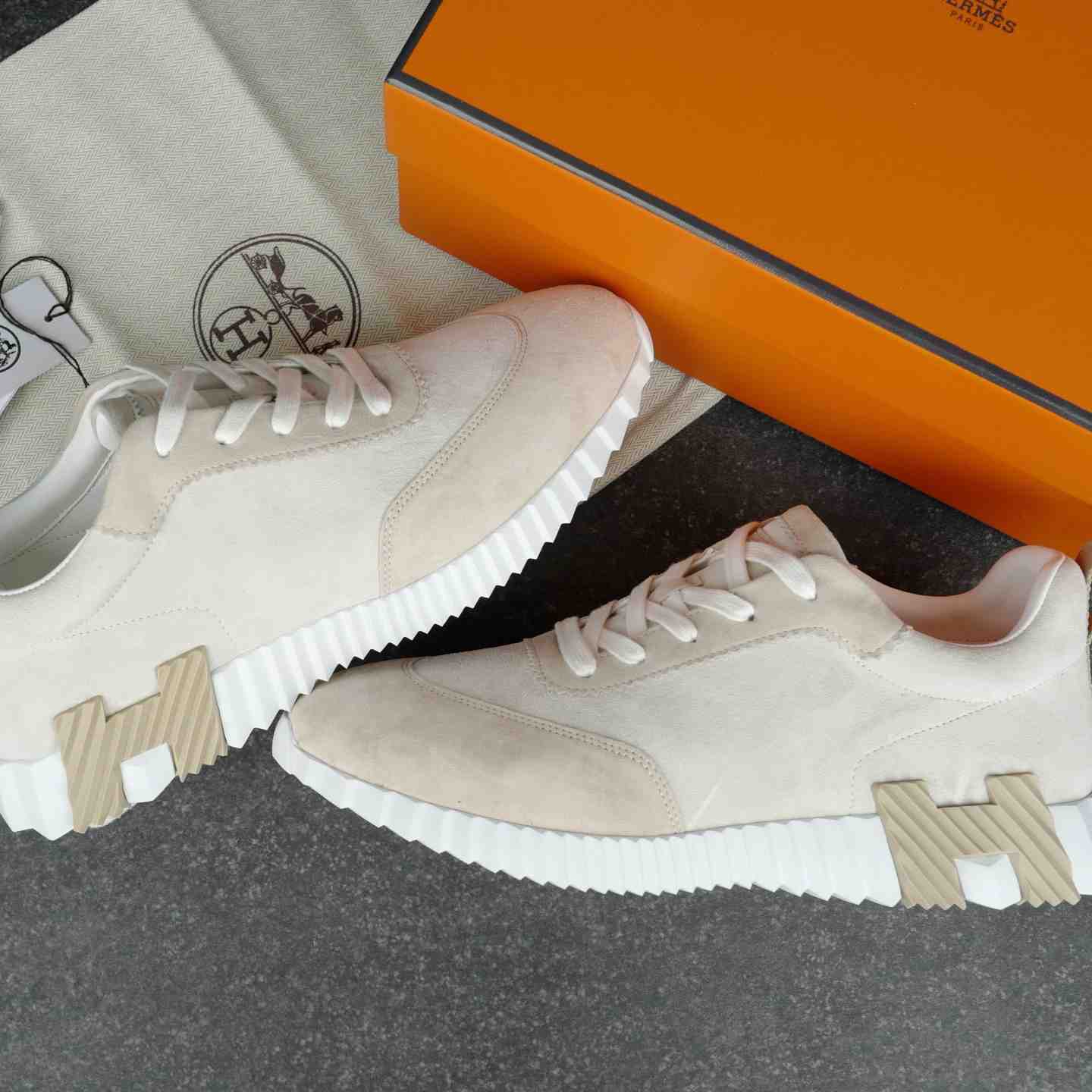 Hermes Bouncing Sneaker - DesignerGu
