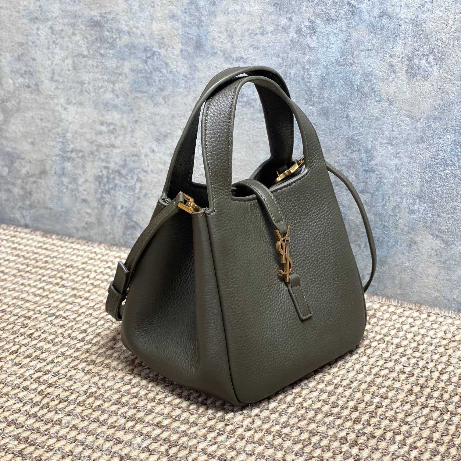 Saint Laurent LE 5 À 7 BABY BEA In Grained Leather - DesignerGu