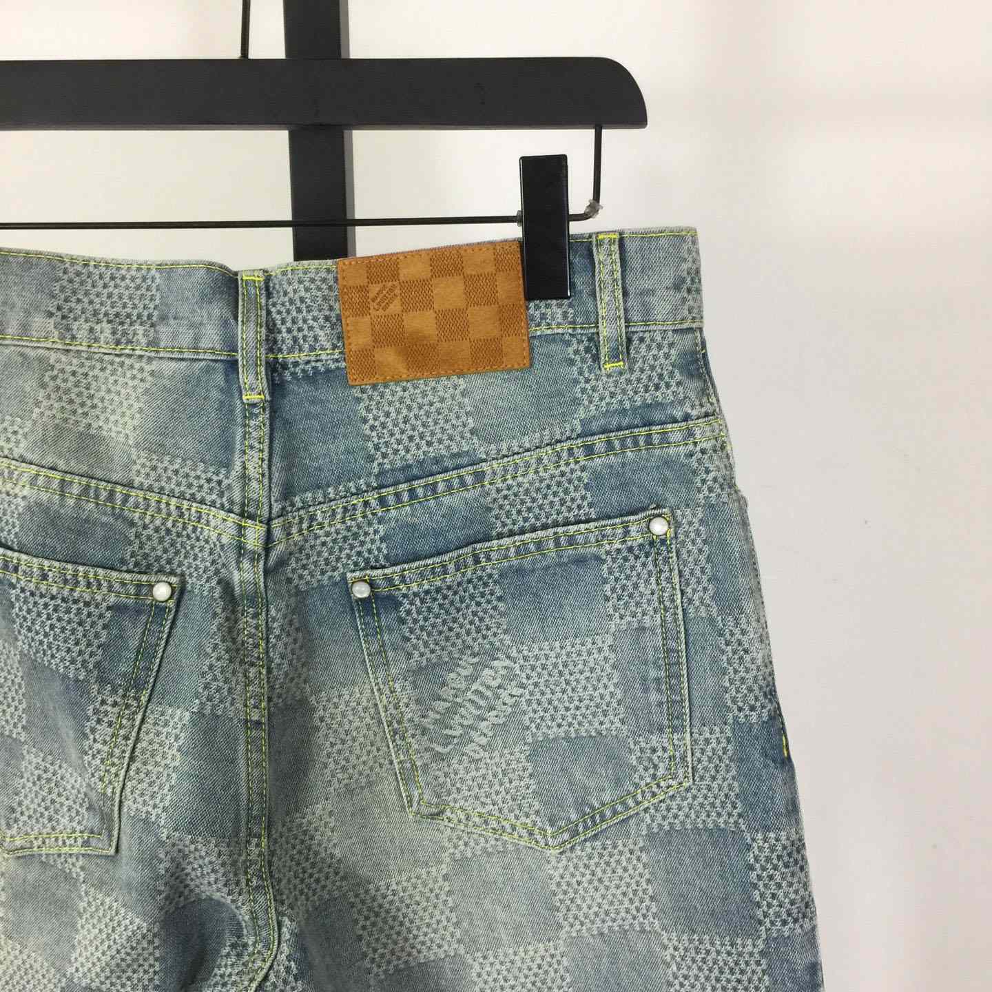 Louis Vuitton Damier 3D Light Denim Shorts 1AHVDS - DesignerGu
