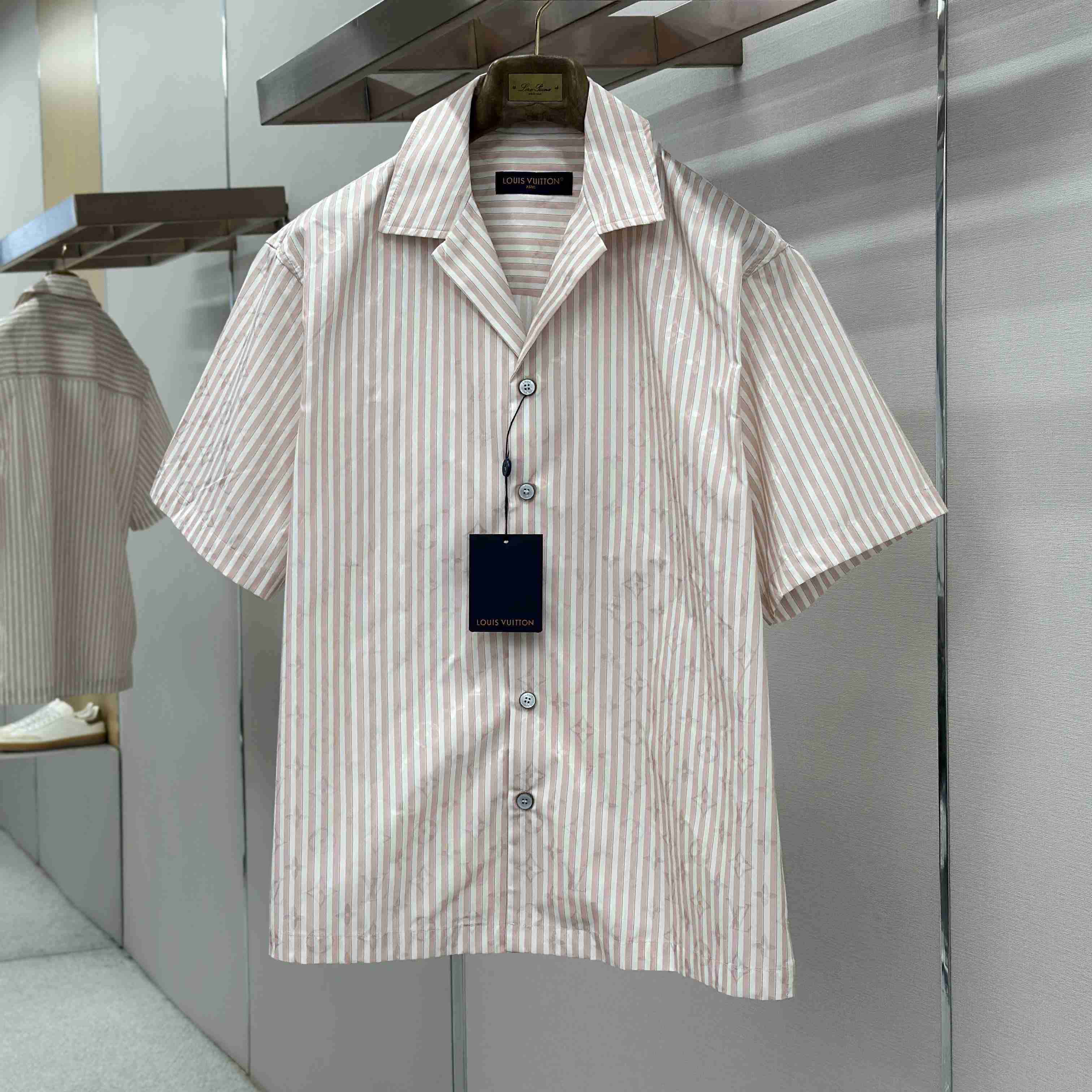 Louis Vuitton Monogram Striped Silk Short-Sleeved Shirt 1AK7B0 - DesignerGu