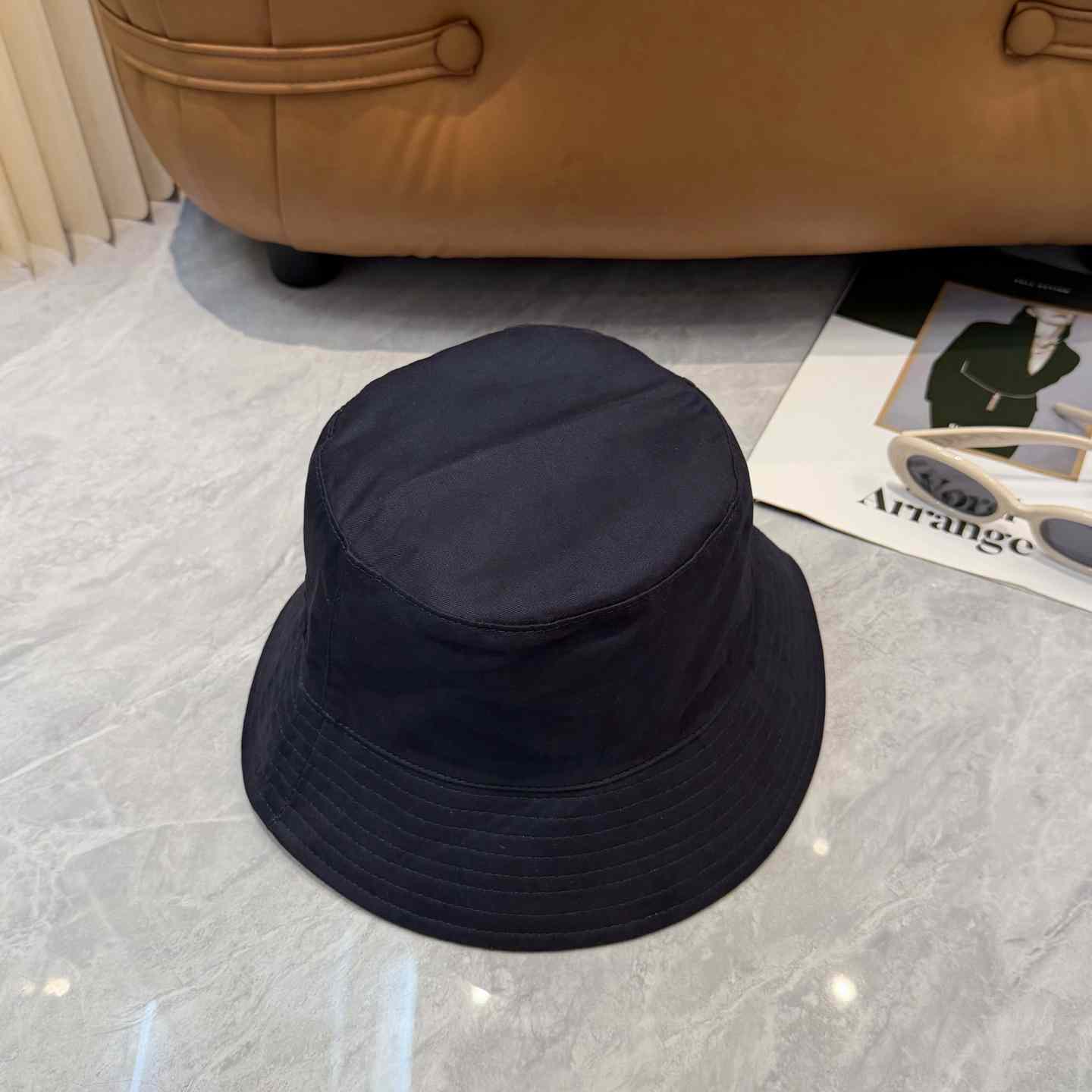 Burberry  Reversible Gabardine Bucket Hat - DesignerGu
