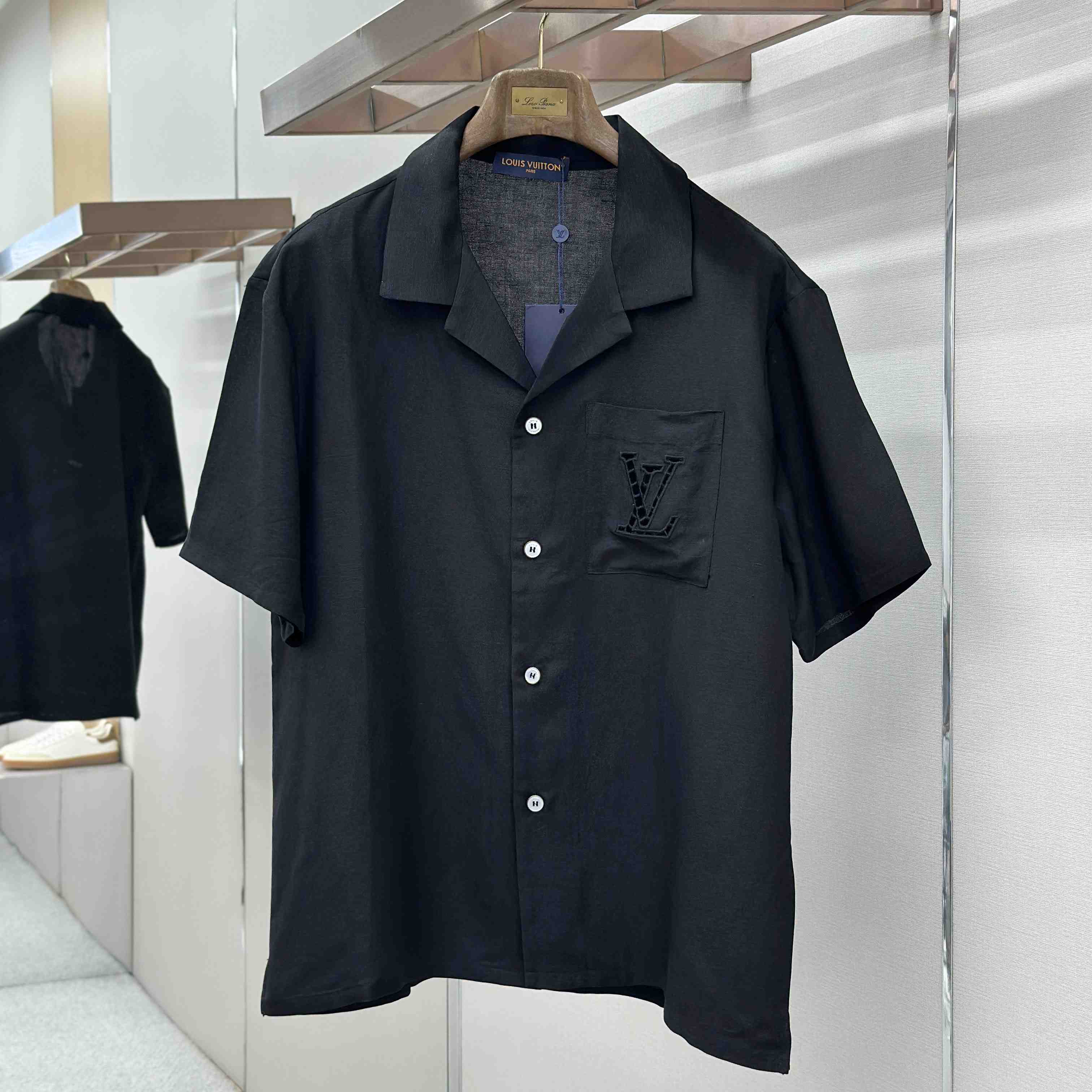 Louis Vuitton Embroidered Short-Sleeved Shirt - DesignerGu