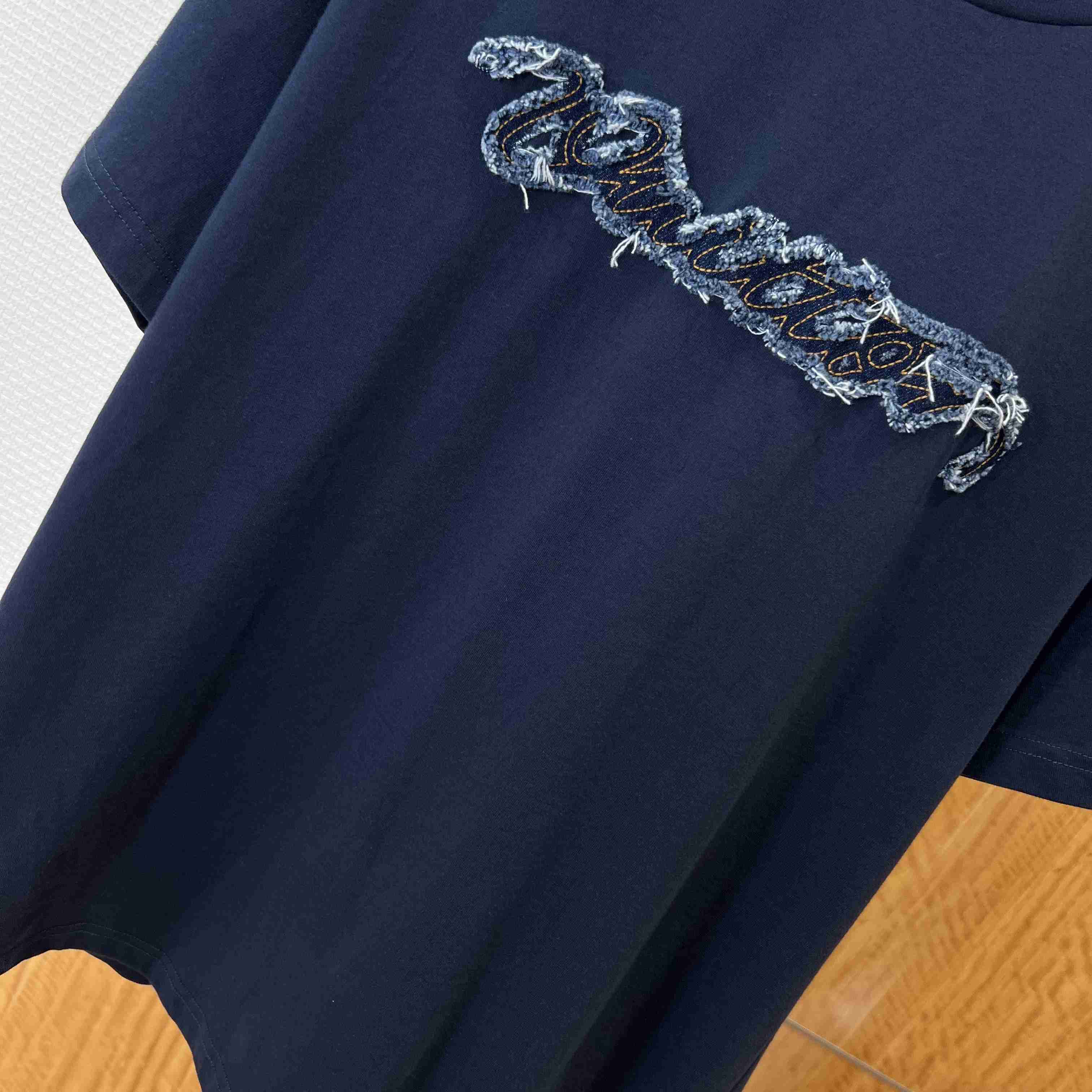 Louis Vuitton Denim Signature T-Shirt 1AK7H9 - DesignerGu
