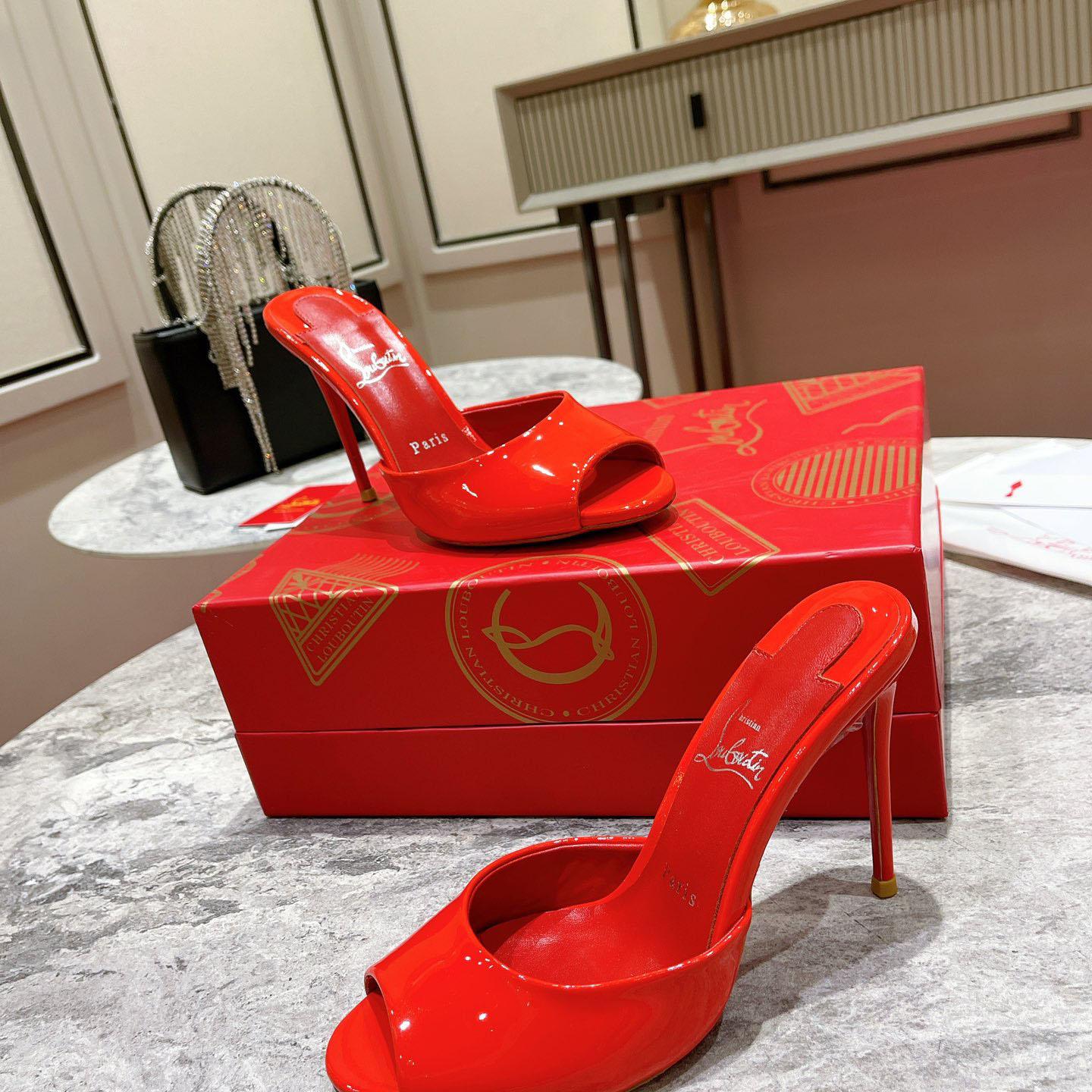 Christian Louboutin Me Dolly 100MM Patent Leather Mules - DesignerGu