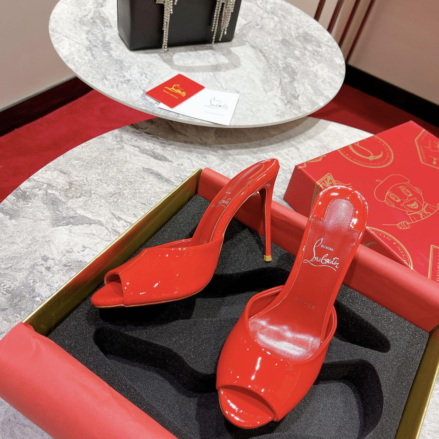 Christian Louboutin Me Dolly 100MM Patent Leather Mules - DesignerGu