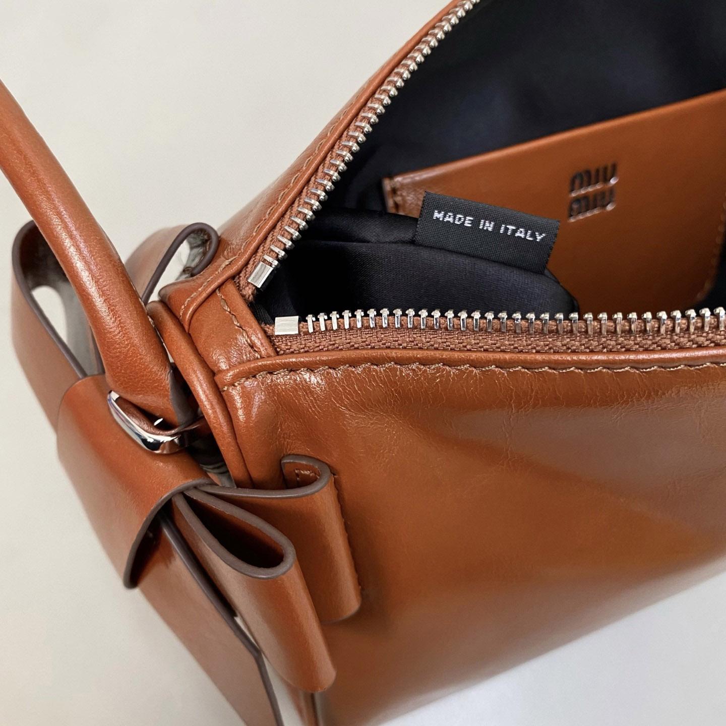 Miu Miu Shiny Leather Pouch - DesignerGu