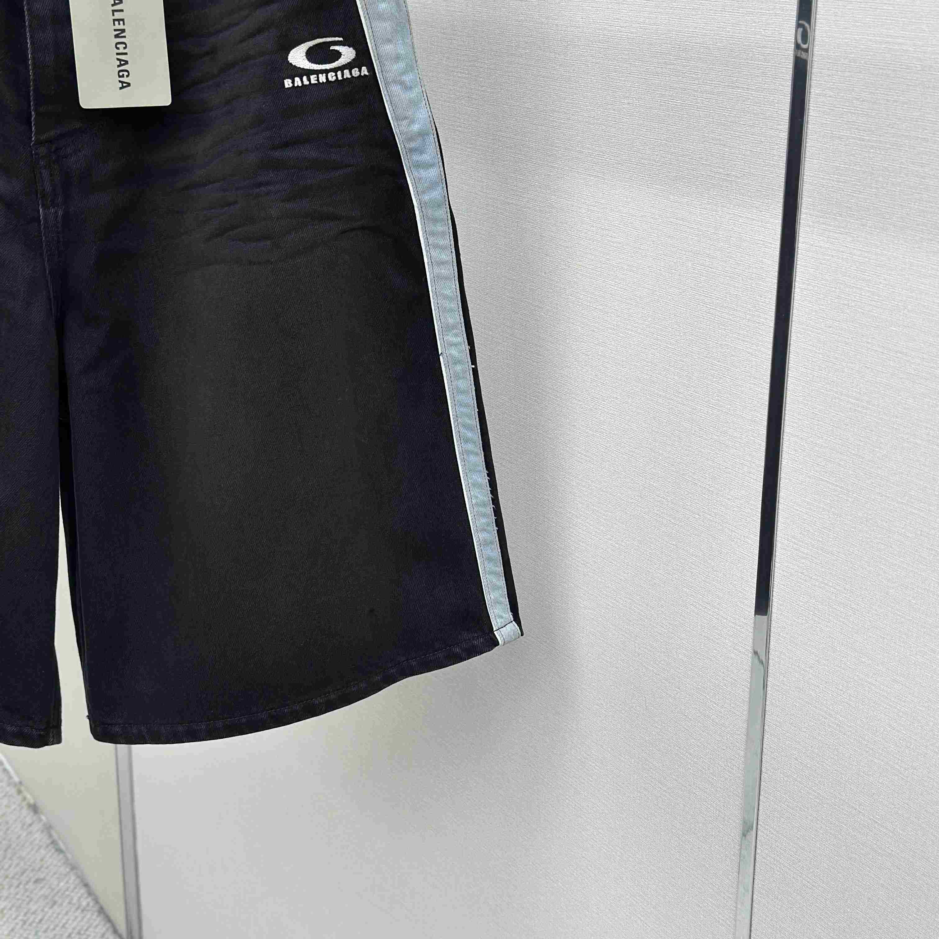 Balenciaga Piping Detail Denim Shorts In Black/Dark Brown - DesignerGu