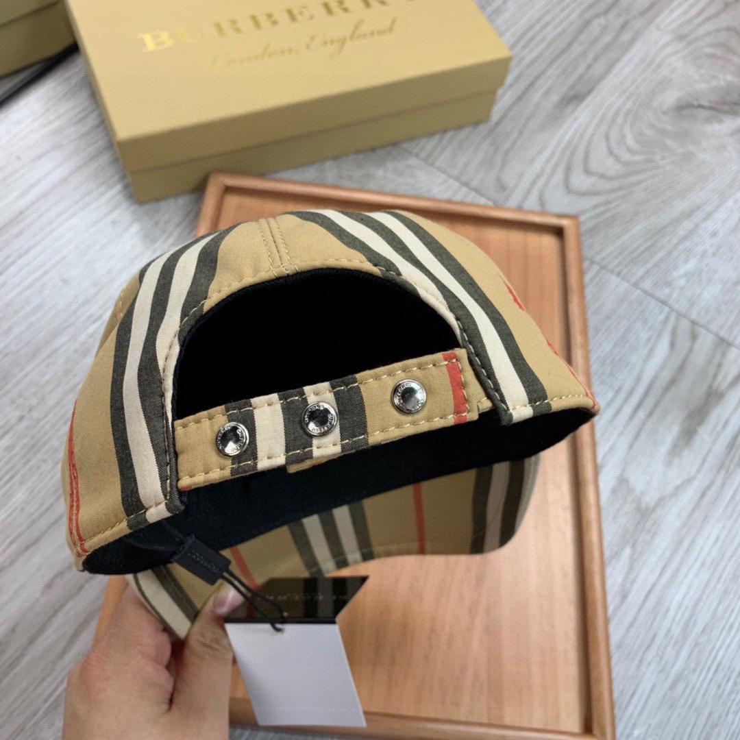 Burberry TB Icon Stripe Baseball Cap - DesignerGu