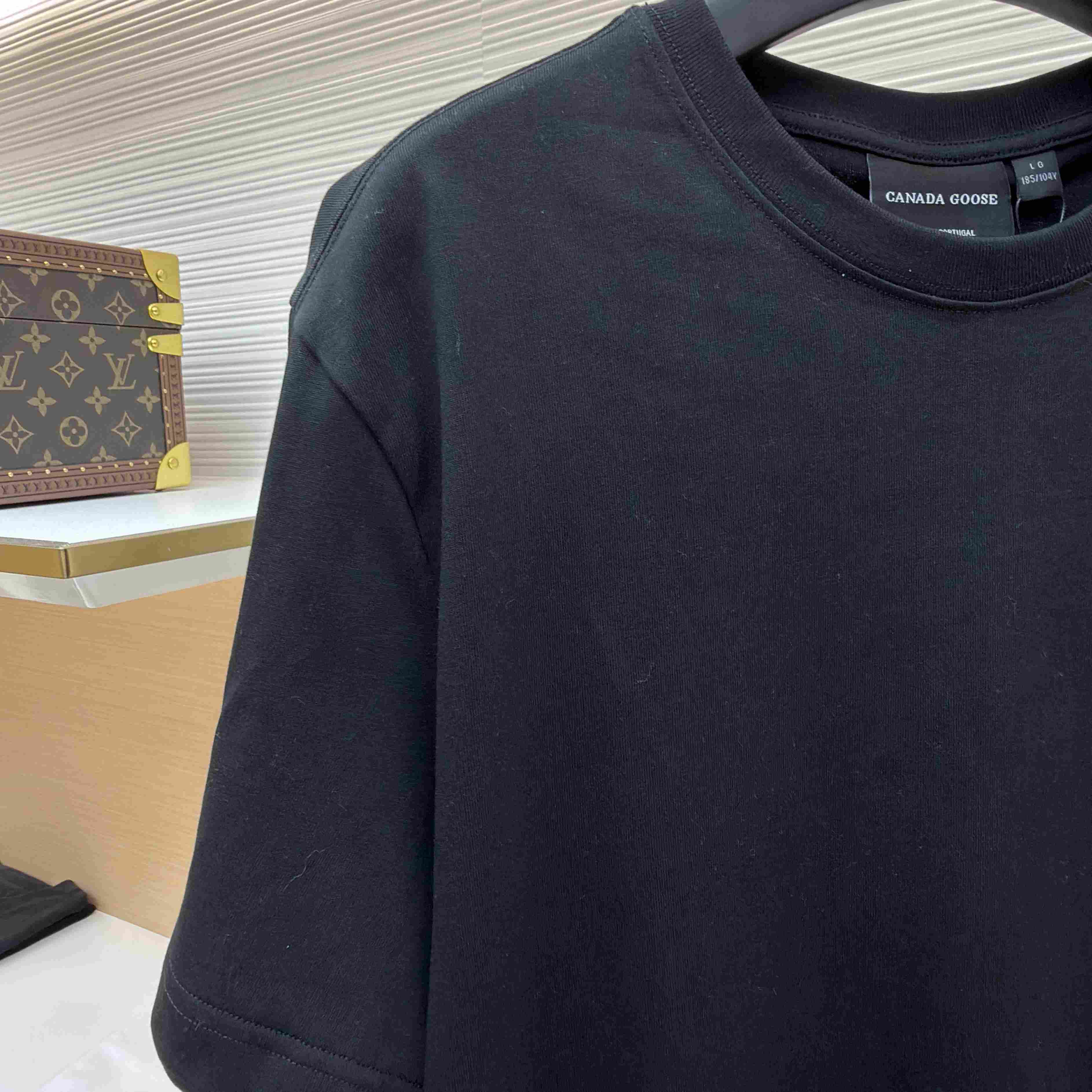 Canada Goose Logo-Embroidered T-shirt - DesignerGu