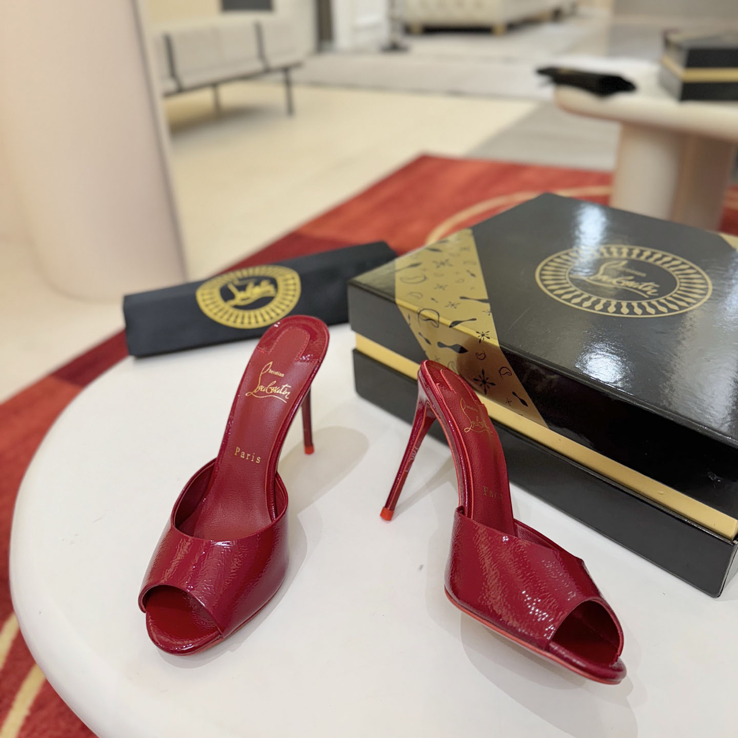 Christian Louboutin Me Dolly 100MM Patent Leather Mules - DesignerGu