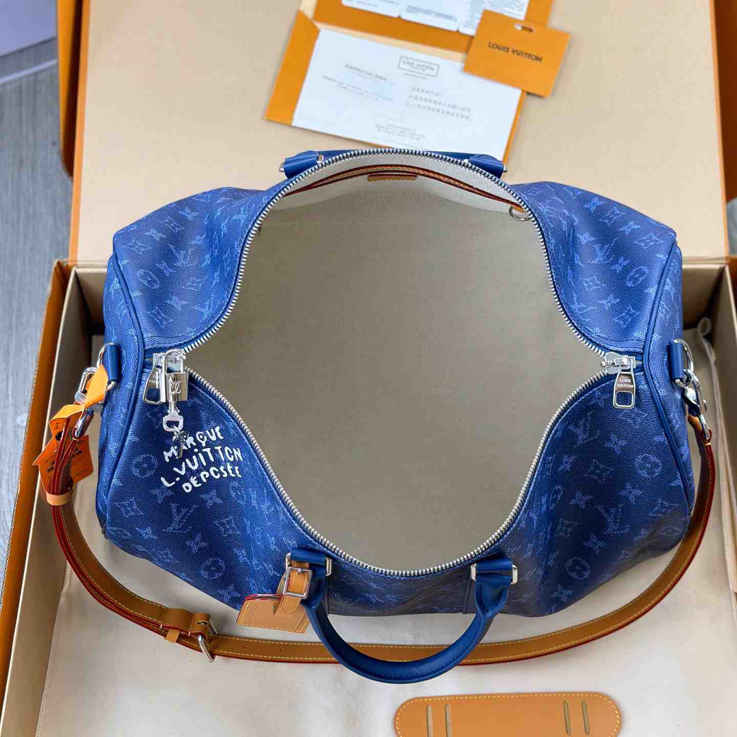 Louis Vuitton Keepall Bandoulière 50 M26864 - DesignerGu