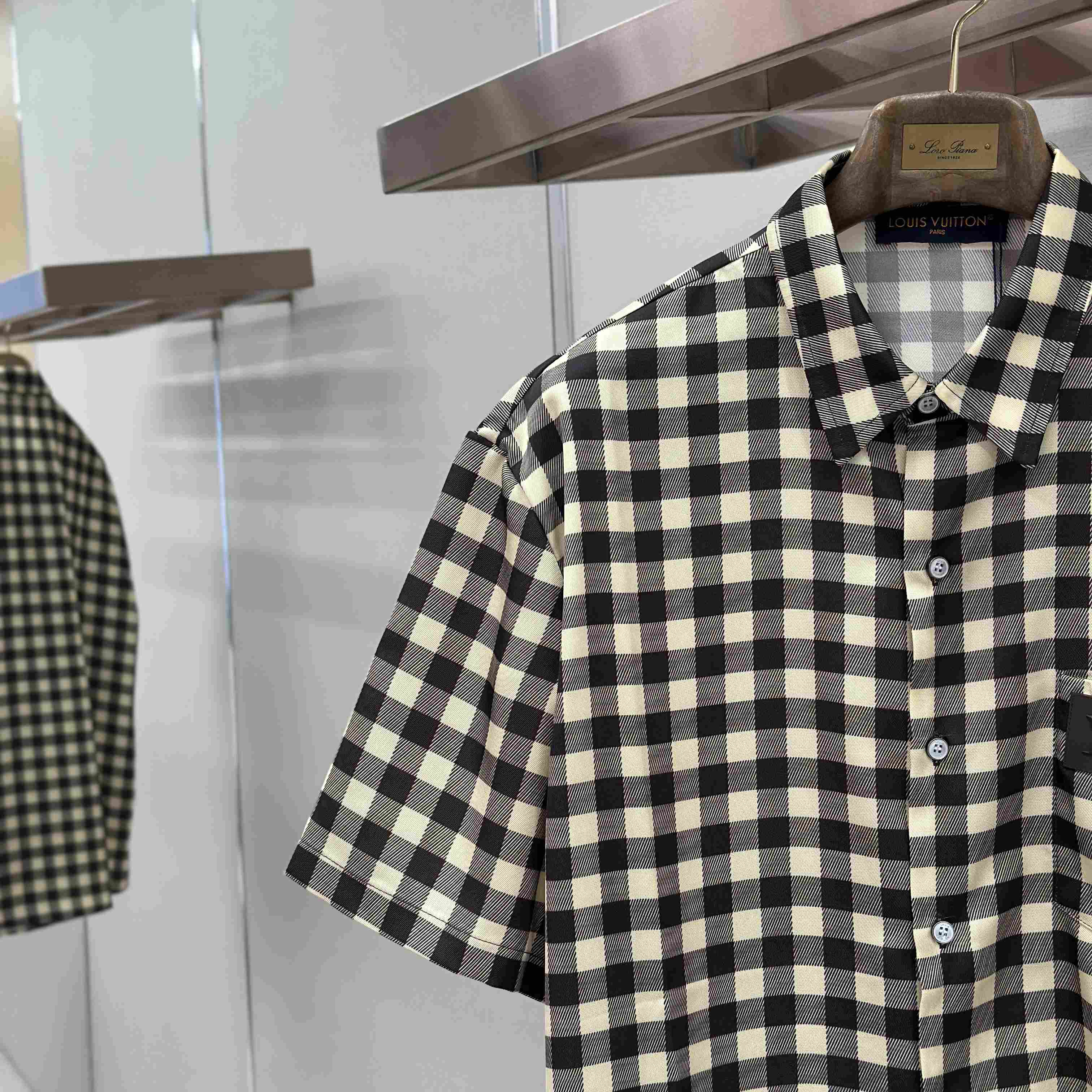 Louis Vuitton Damier Jacquard Short-Sleeved Shirt 1AJRGI - DesignerGu
